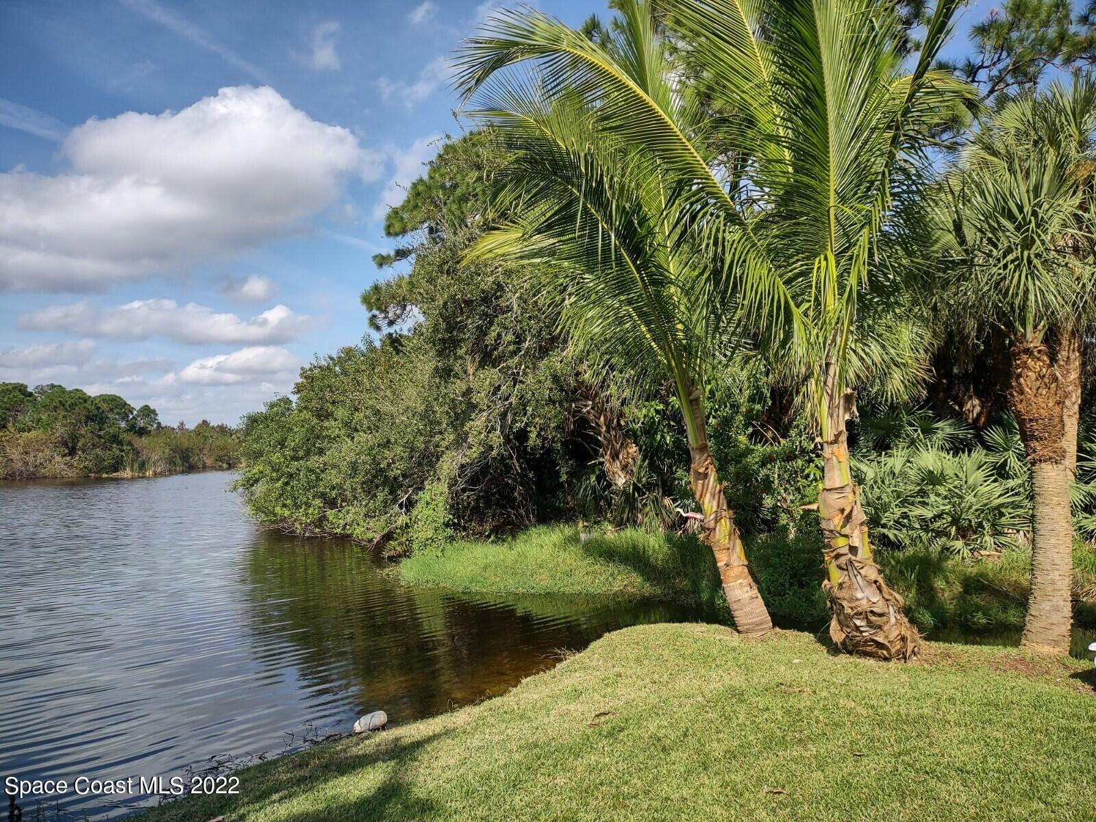 1792 Ladderback Court