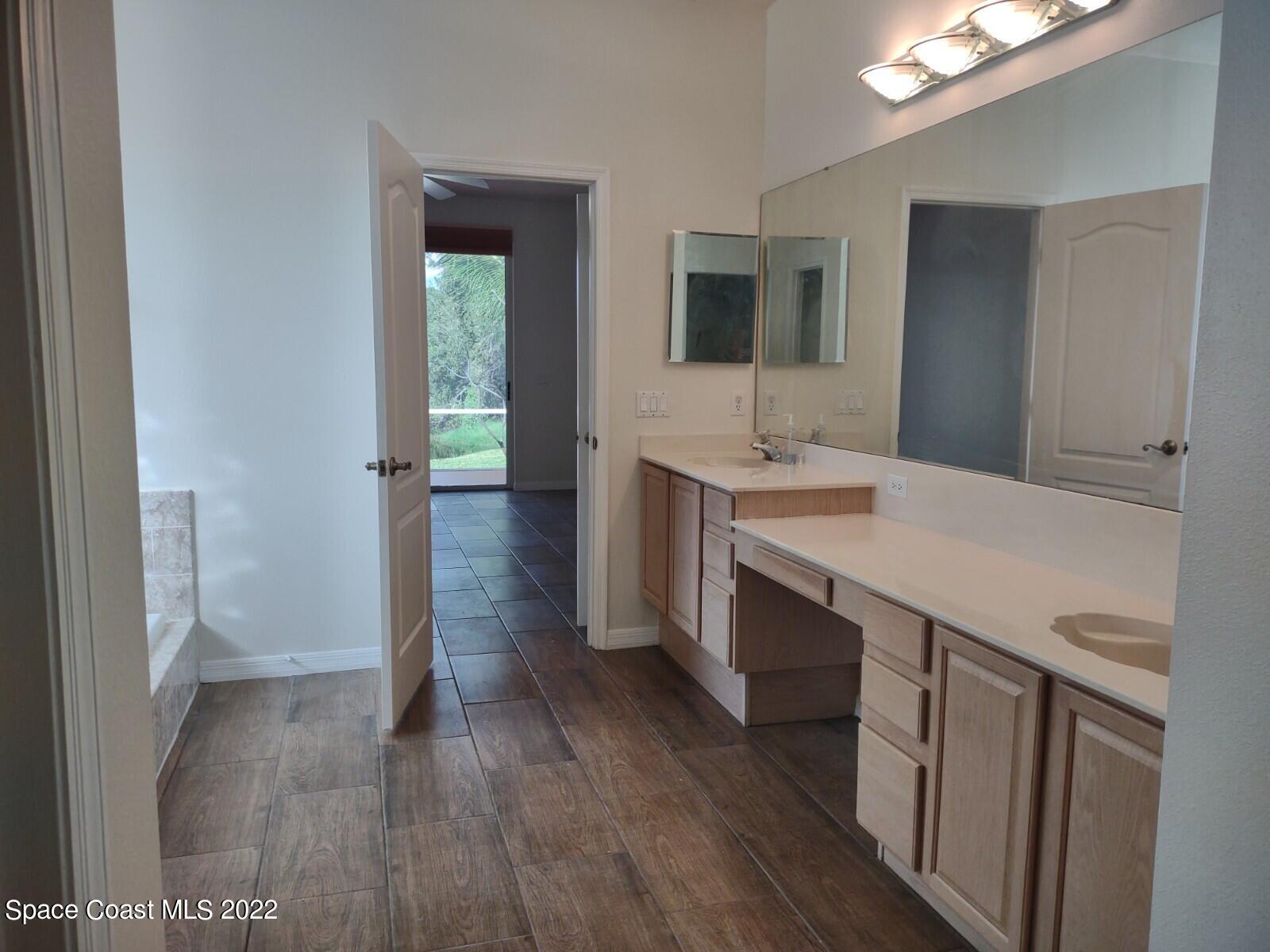 1792 Ladderback Court