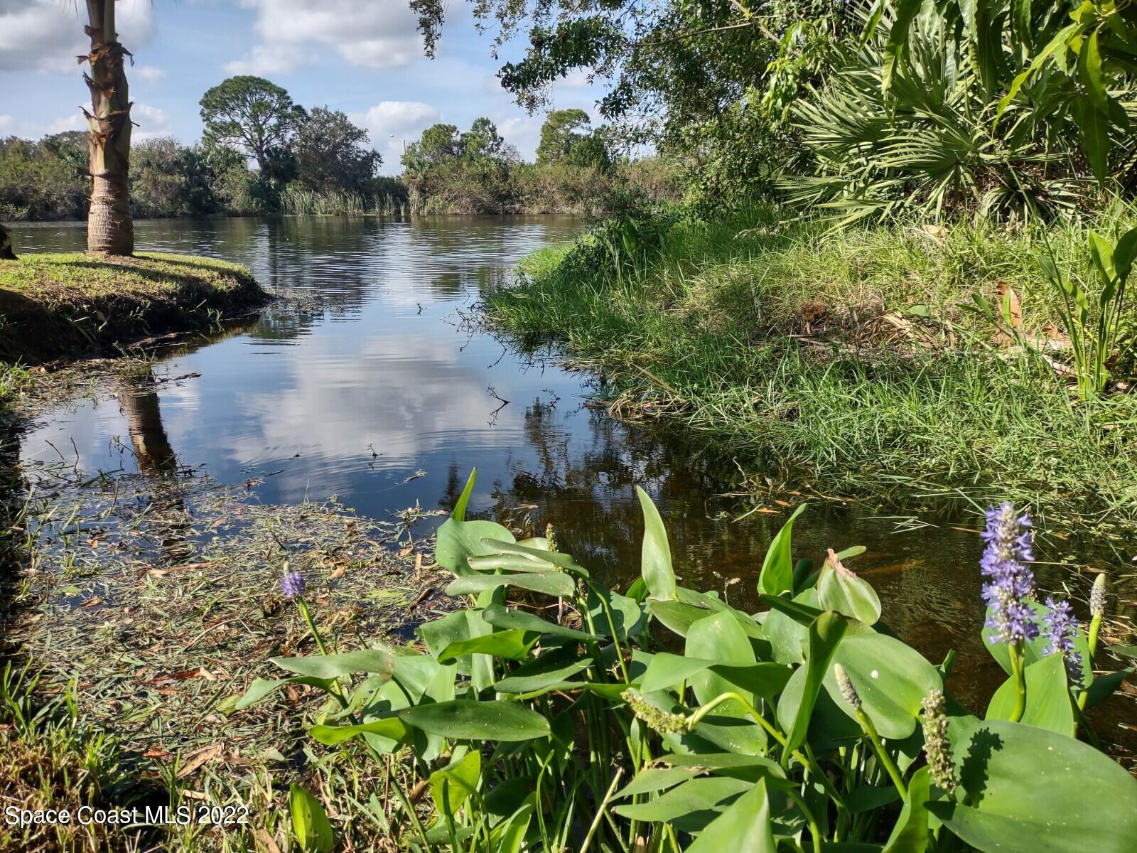 1792 Ladderback Court