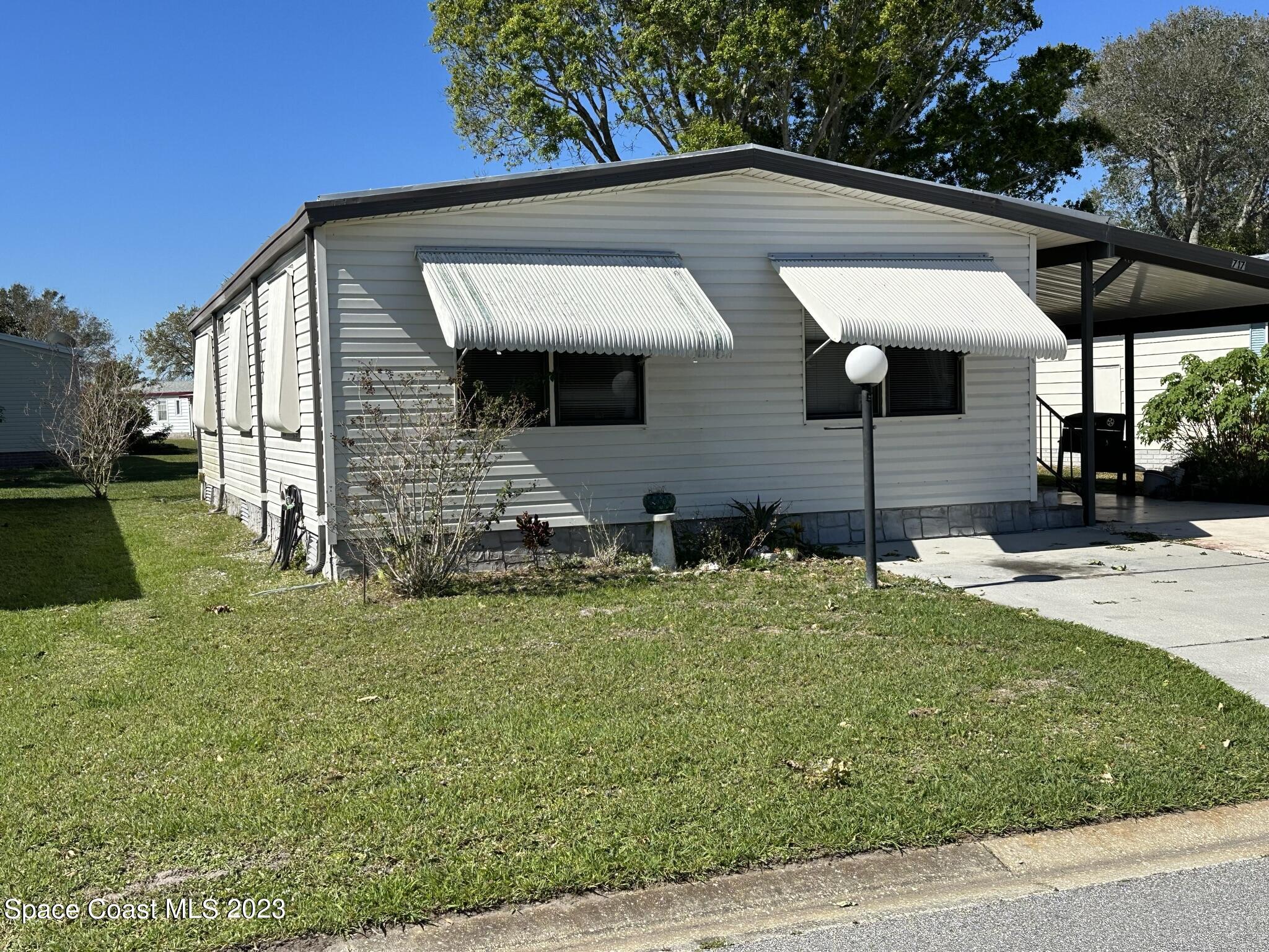 717 Periwinkle Circle