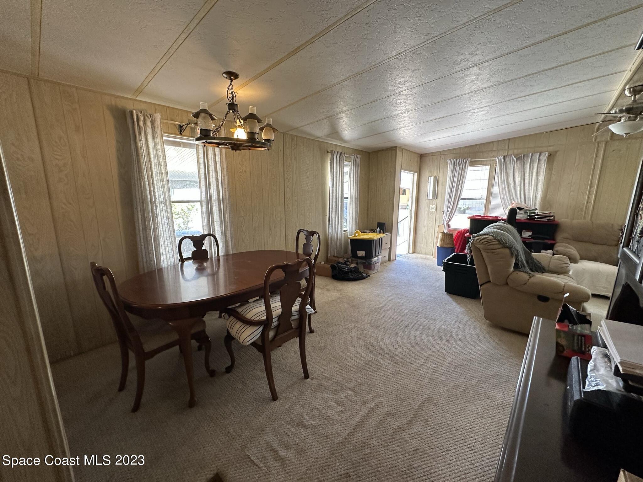 717 Periwinkle Circle