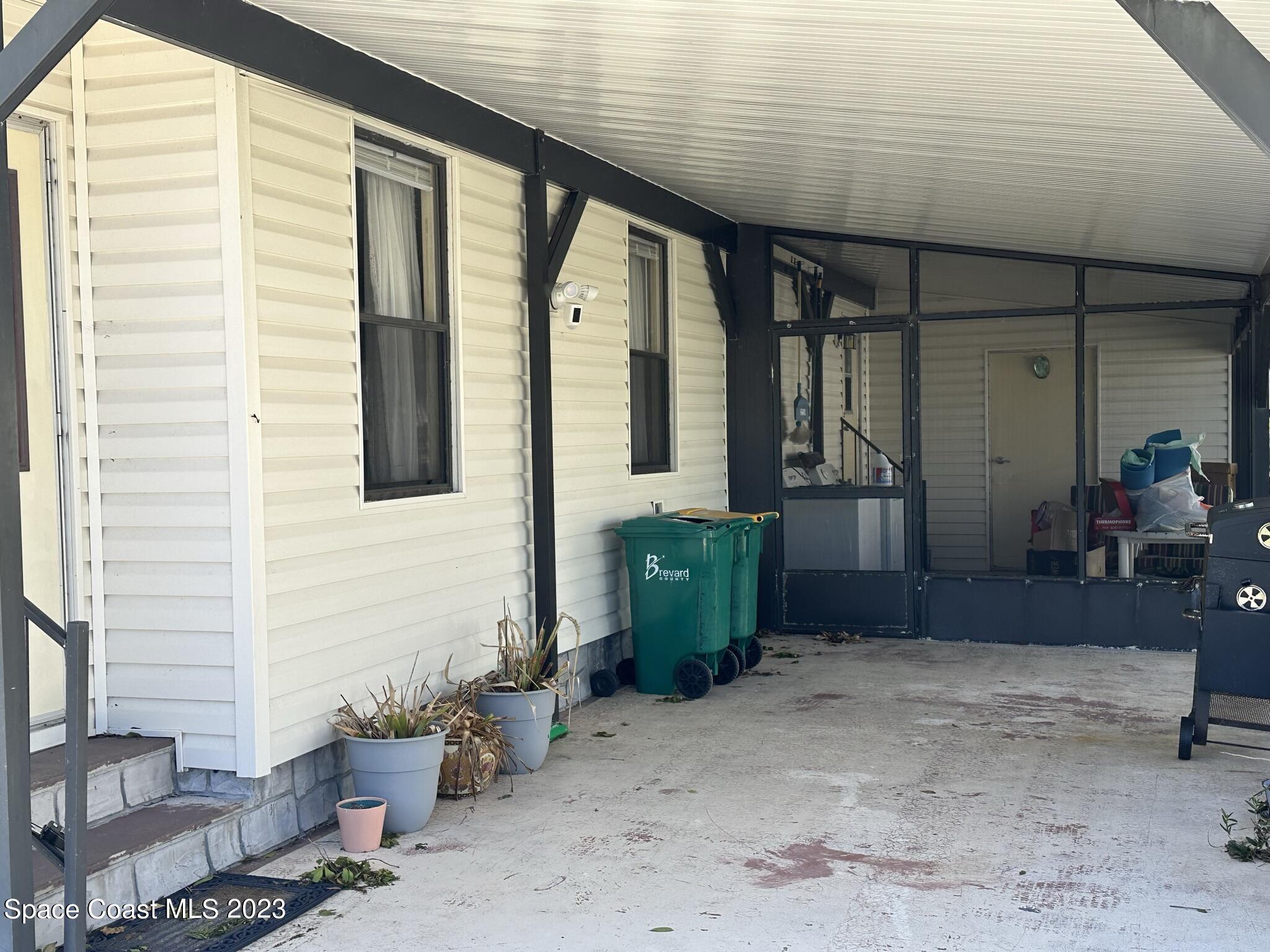 717 Periwinkle Circle