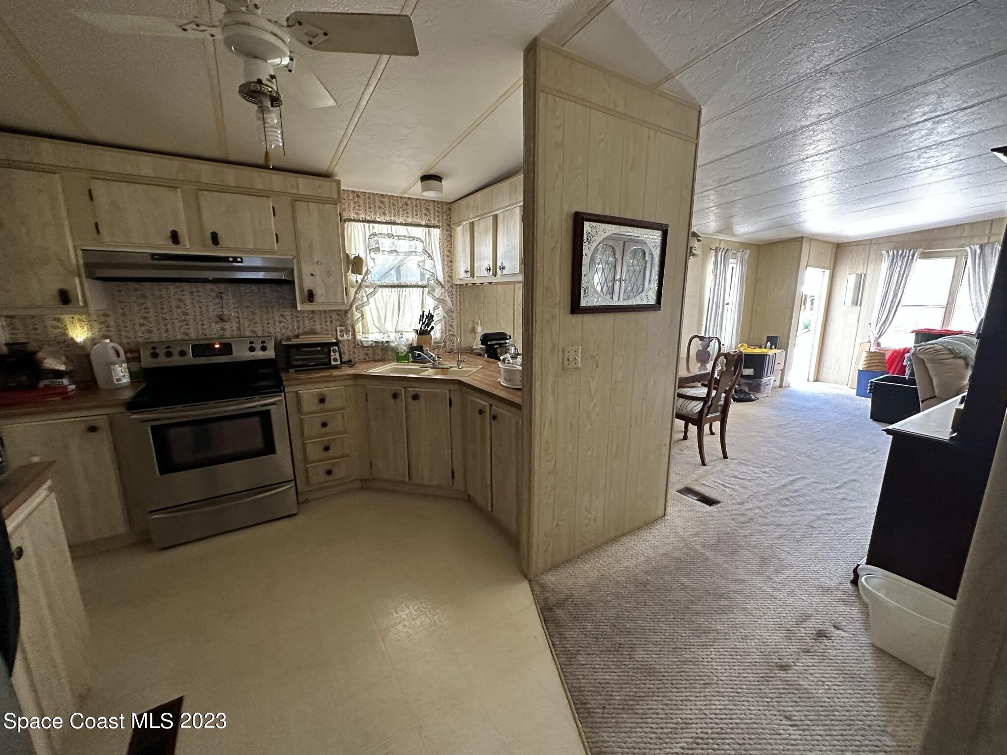 717 Periwinkle Circle