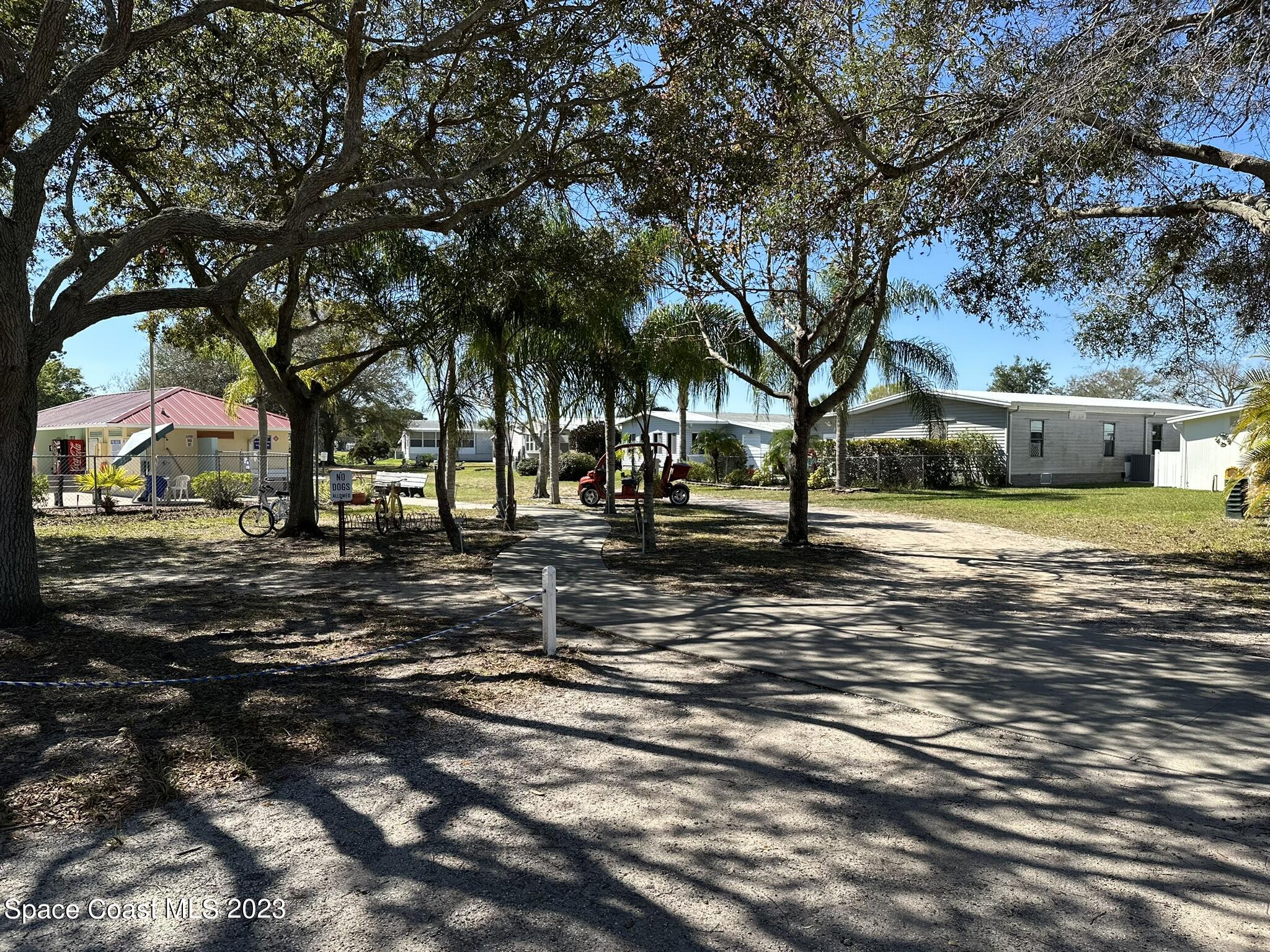 717 Periwinkle Circle