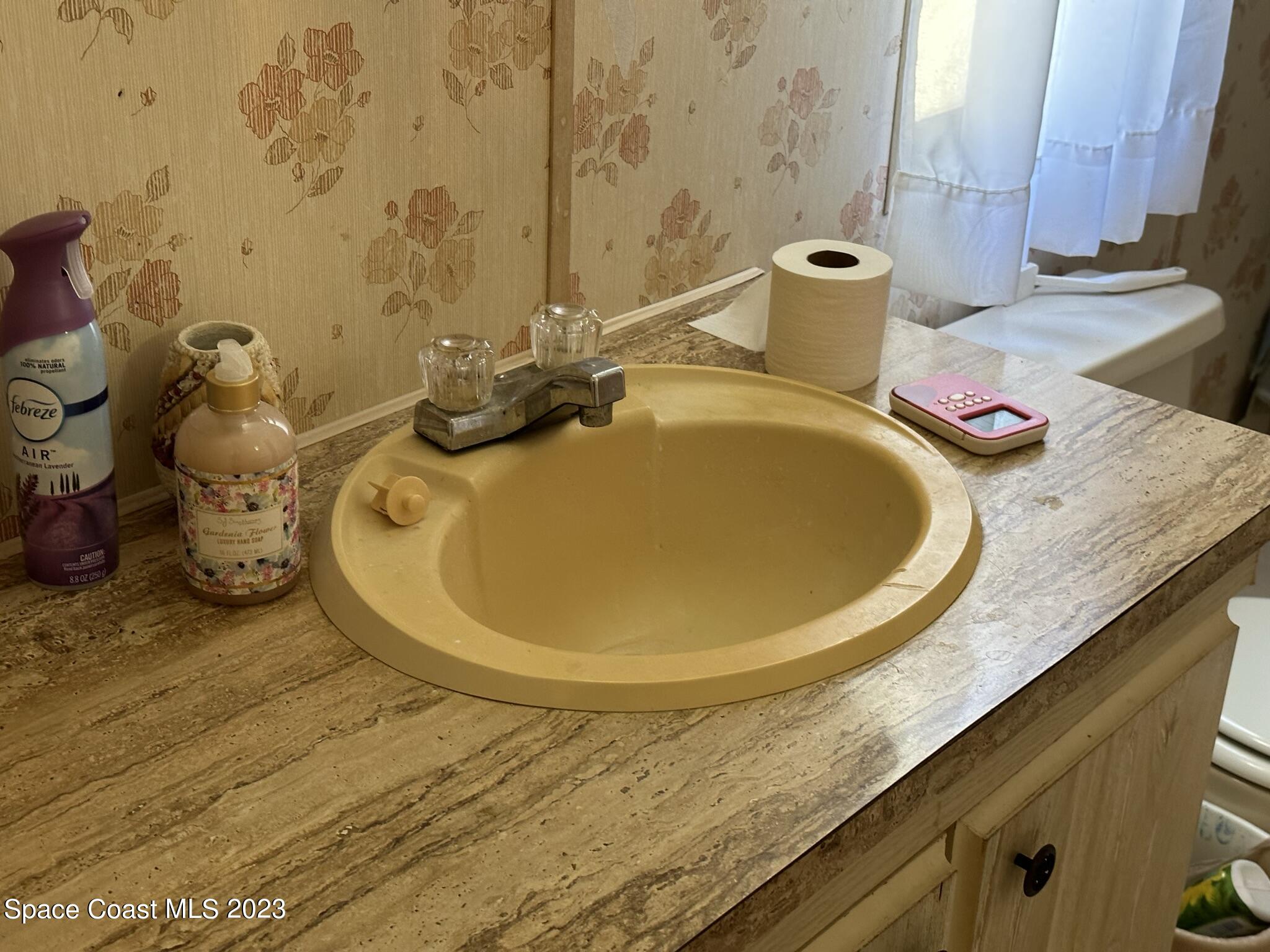 717 Periwinkle Circle