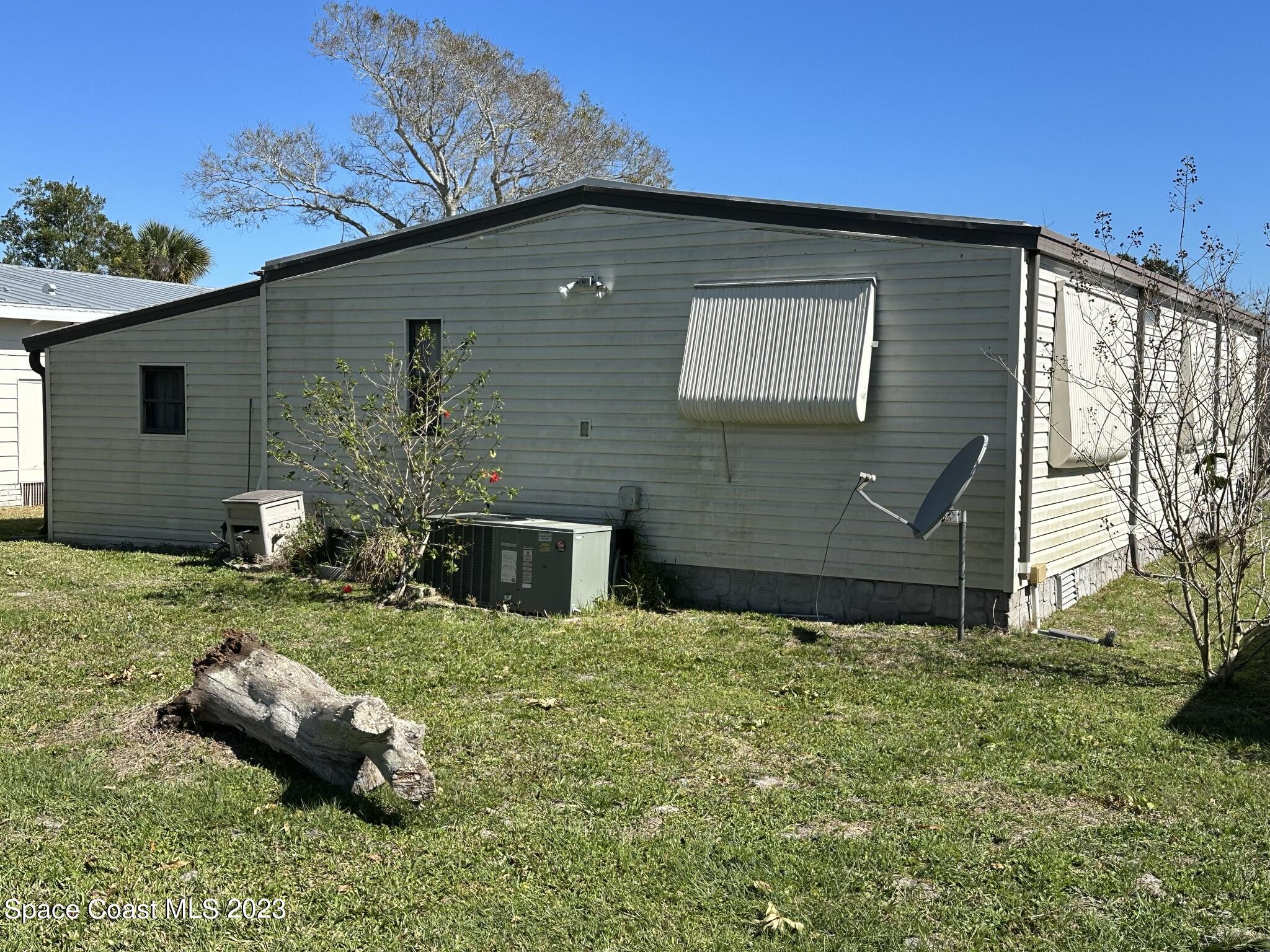 717 Periwinkle Circle