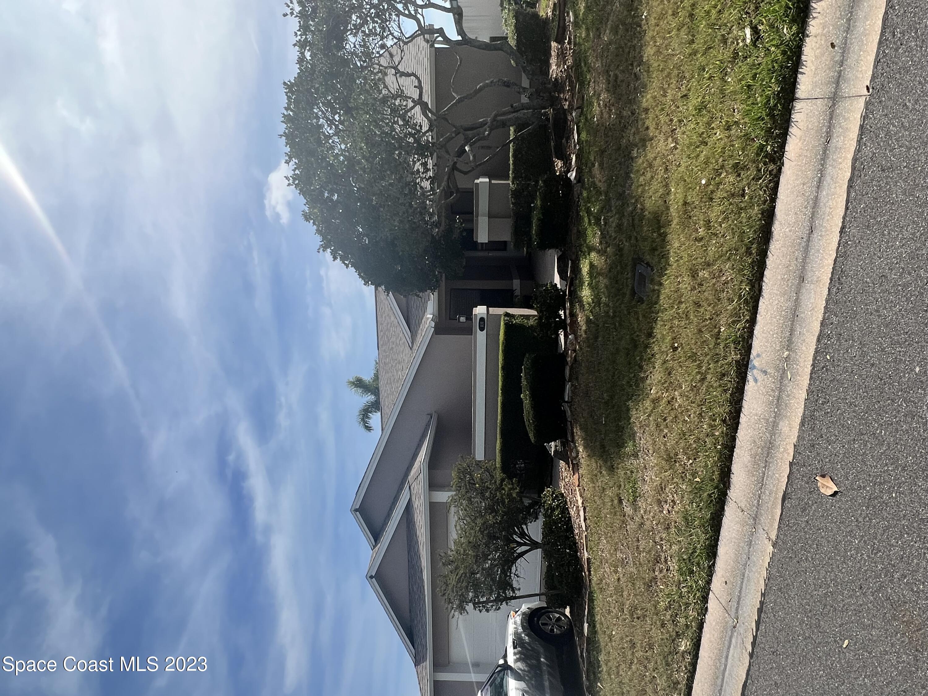 401 Maple Bluff Circle