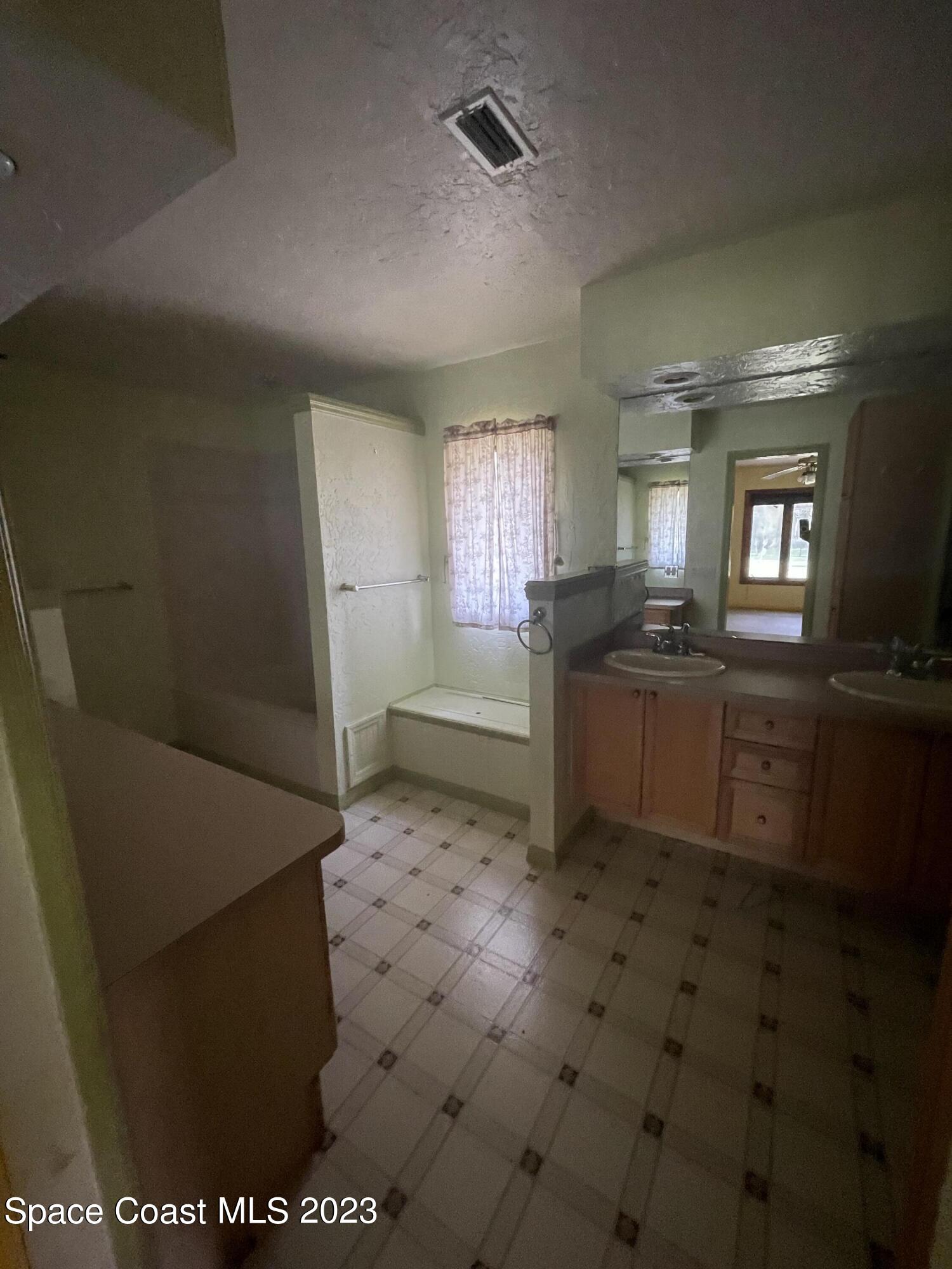 2348 Timberline Drive