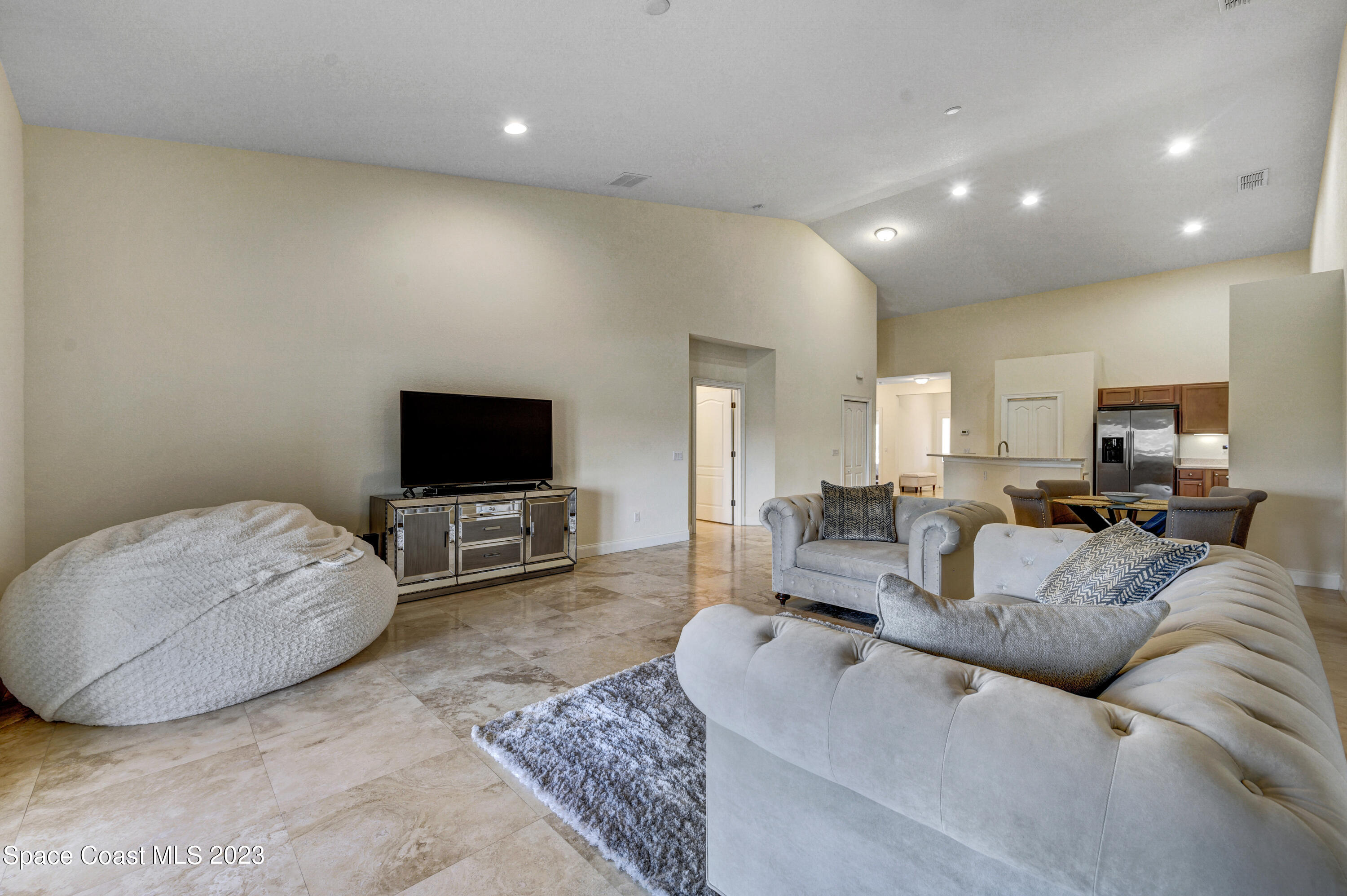 117 Lancha Circle, 202