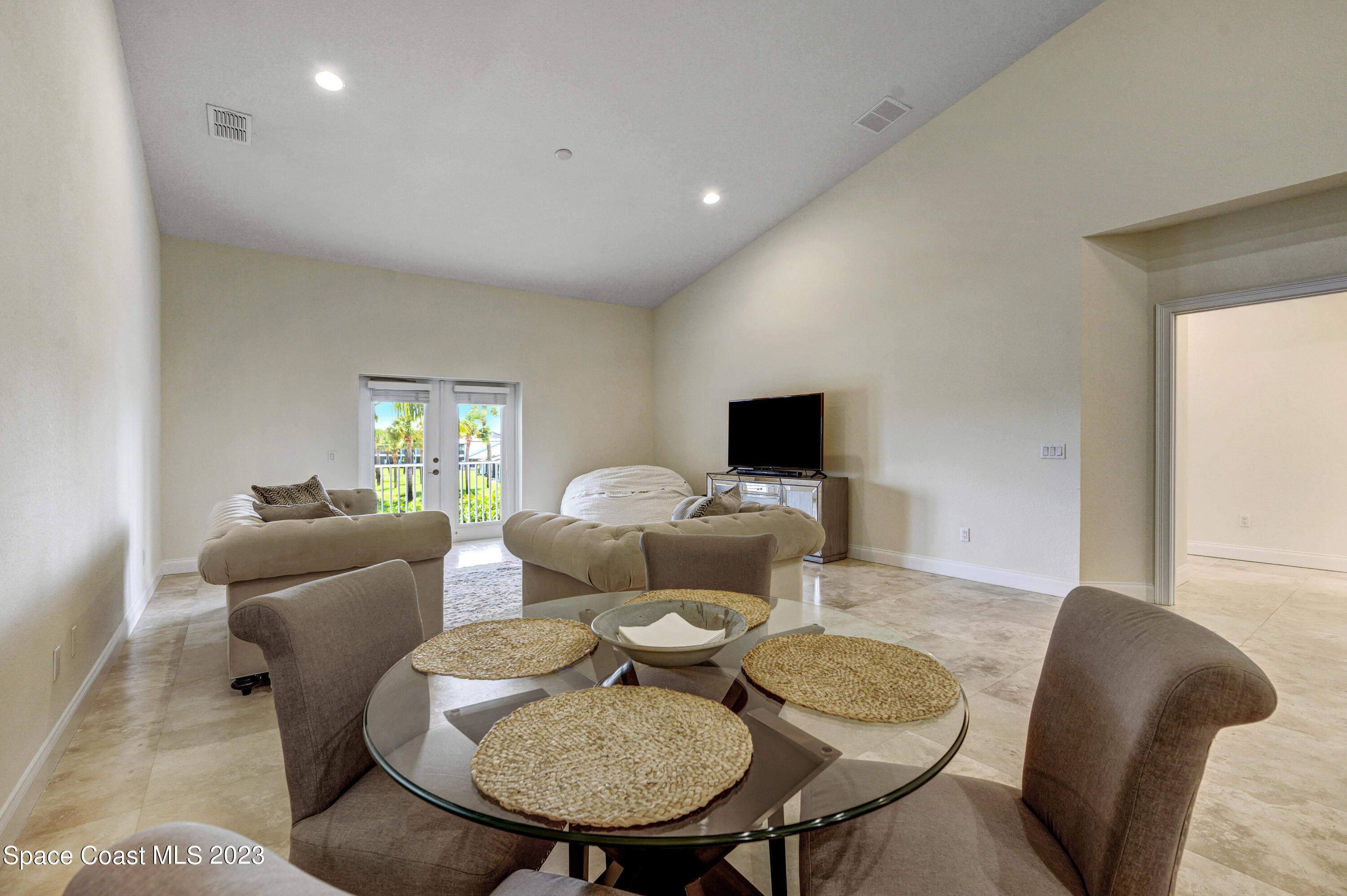 117 Lancha Circle, 202