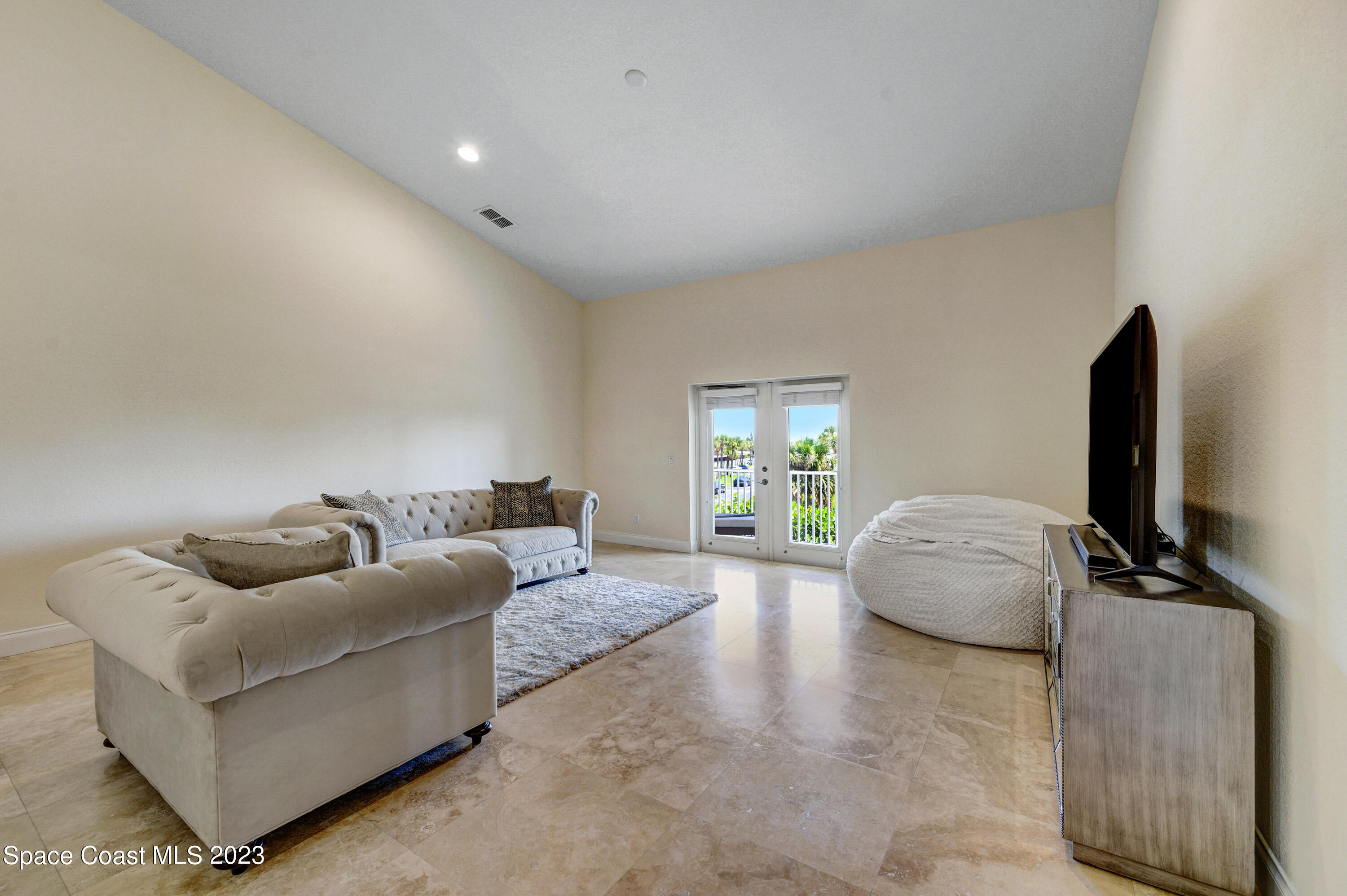 117 Lancha Circle, 202