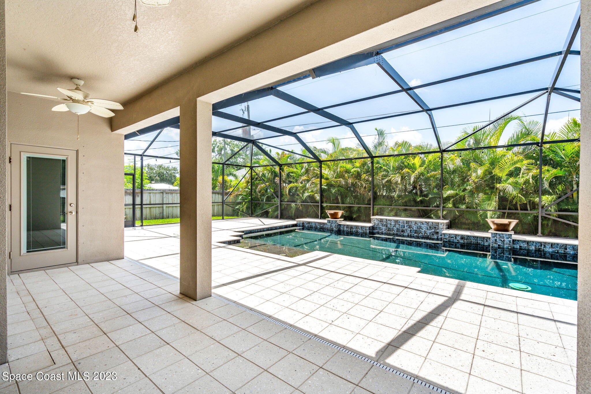 980 Hosbine Street SE