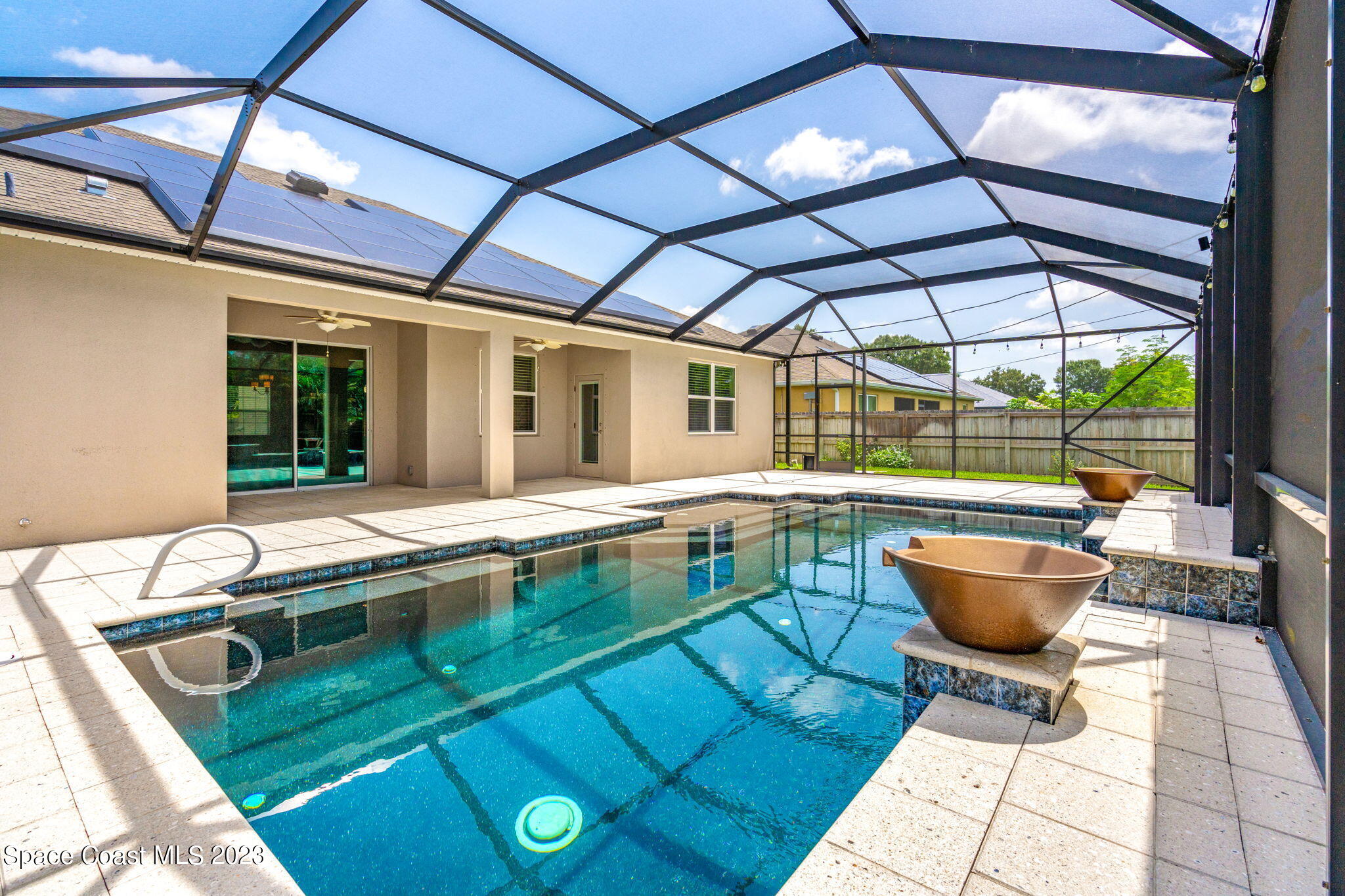 980 Hosbine Street SE