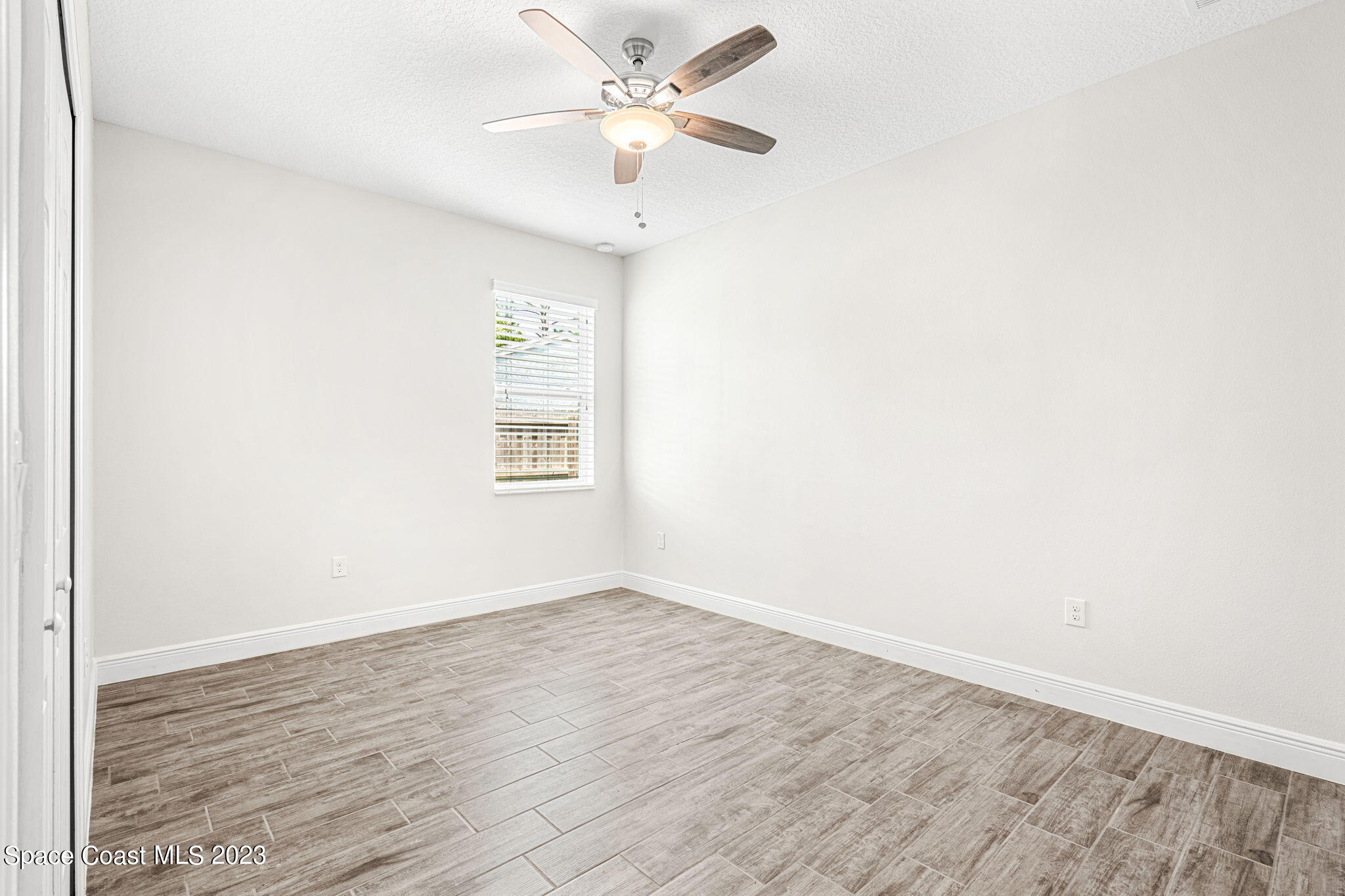 980 Hosbine Street SE