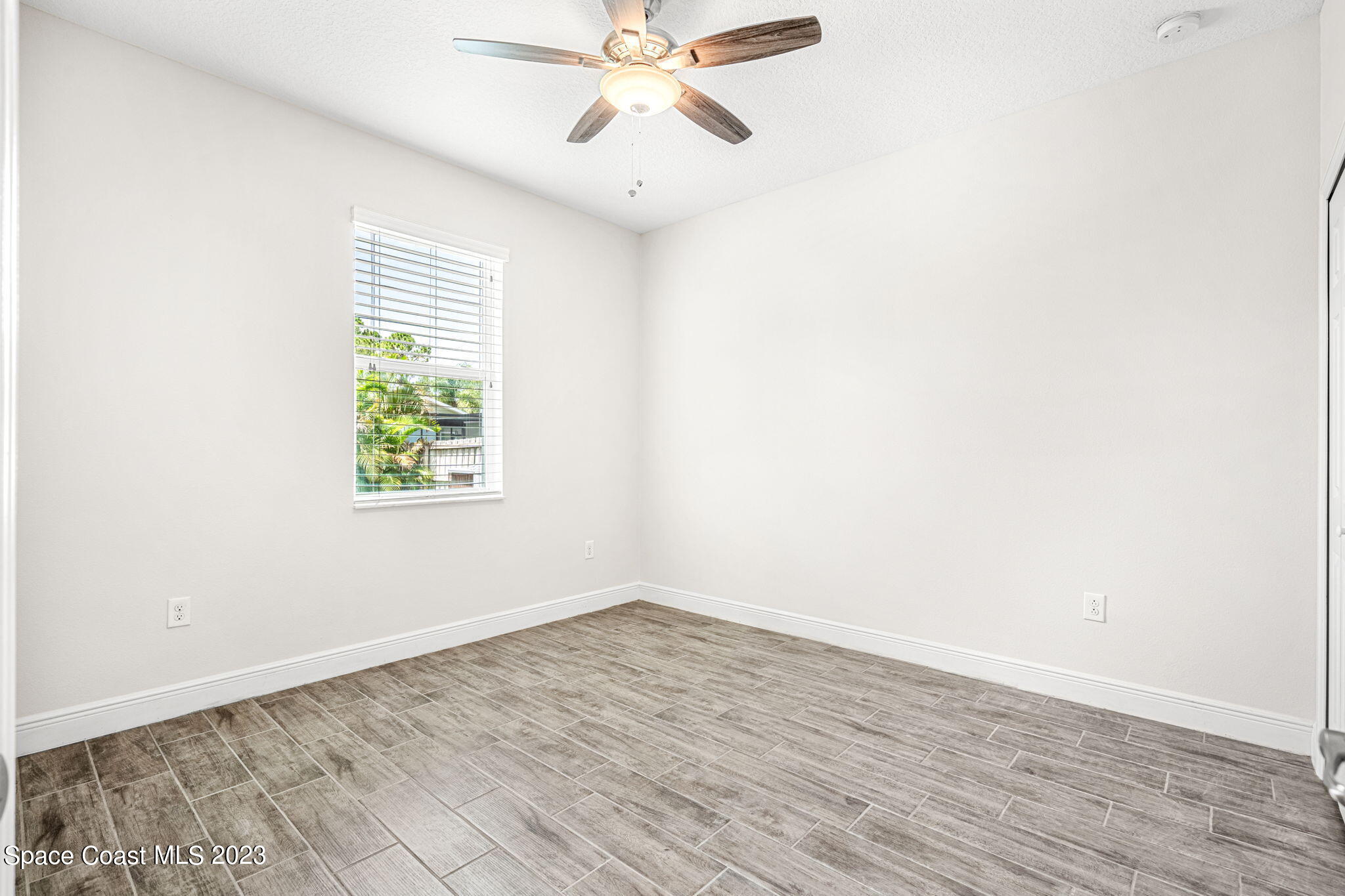 980 Hosbine Street SE