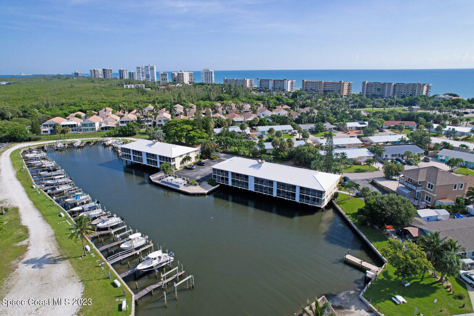 200 N El Mar Drive, 102