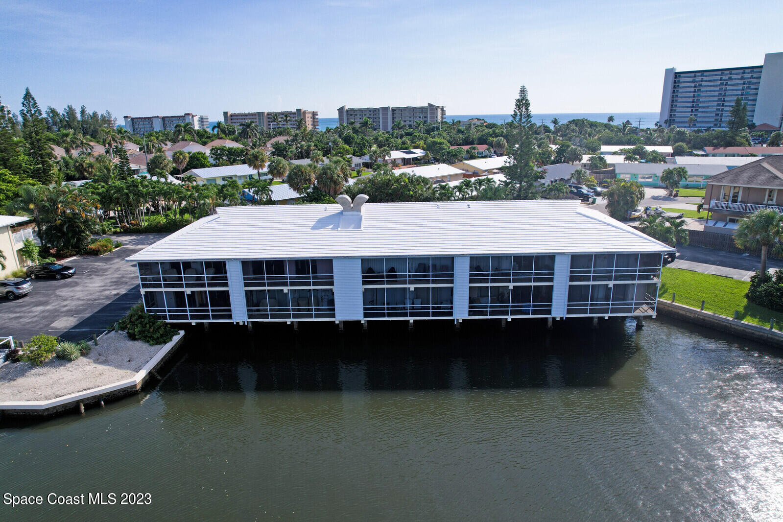 200 N El Mar Drive, 102