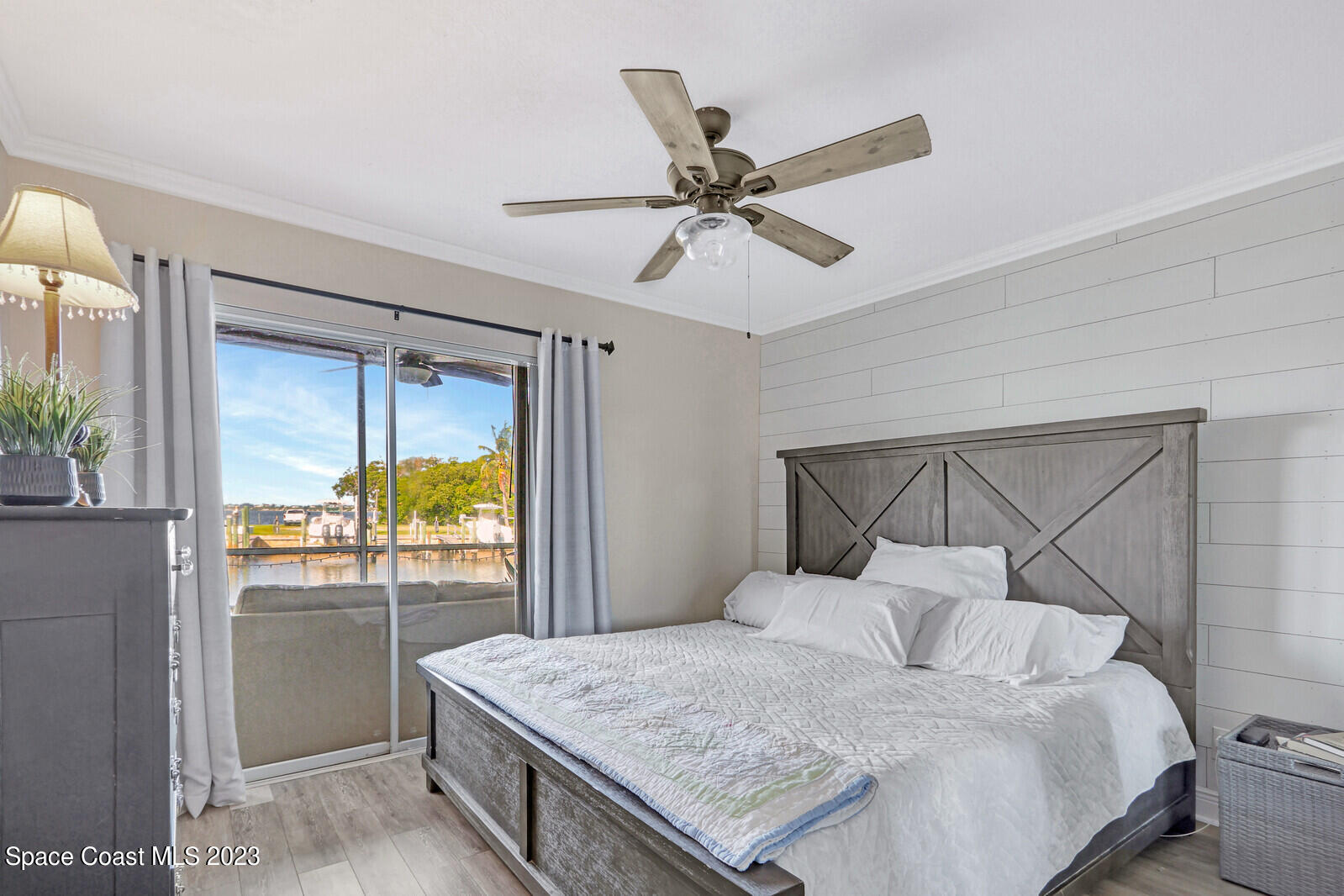 200 N El Mar Drive, 102