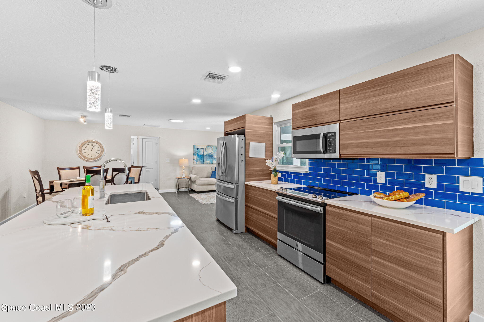 2265 Keystone Avenue