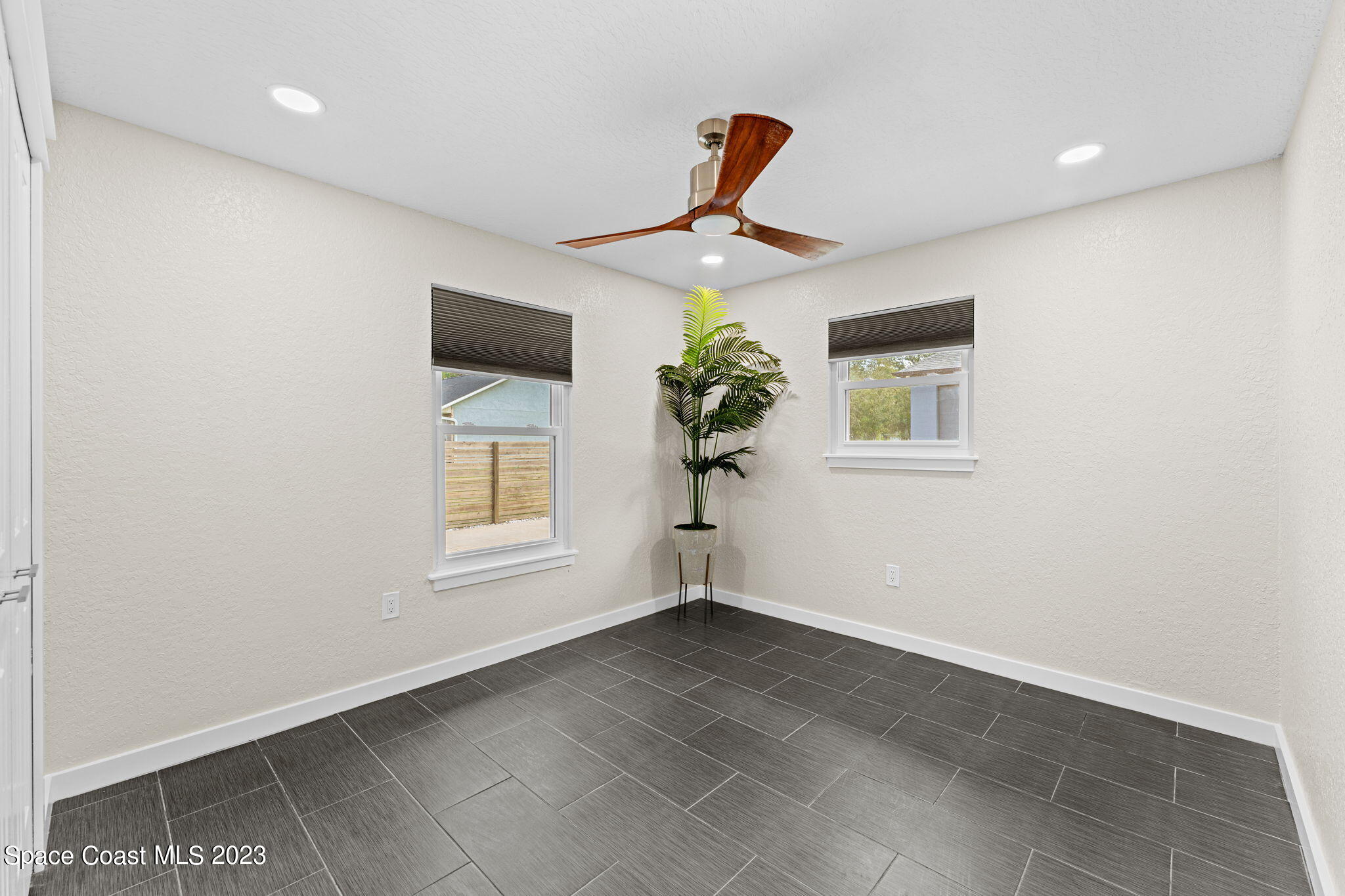 2265 Keystone Avenue