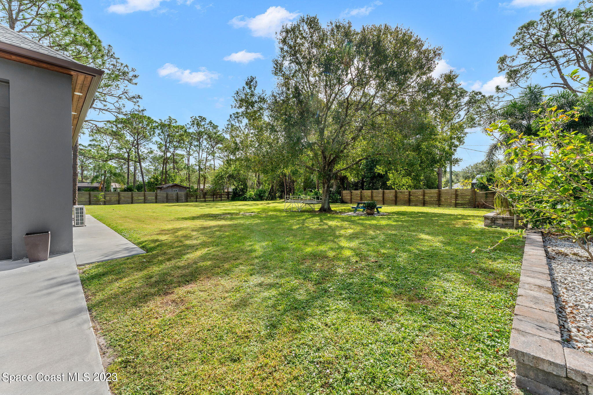 2265 Keystone Avenue