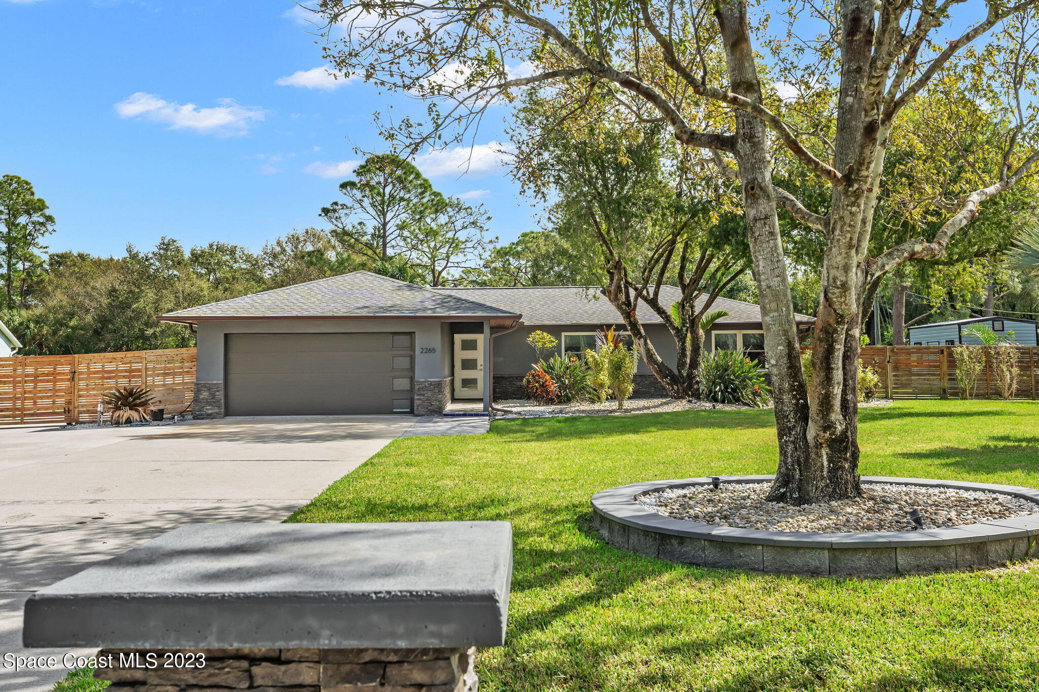 2265 Keystone Avenue