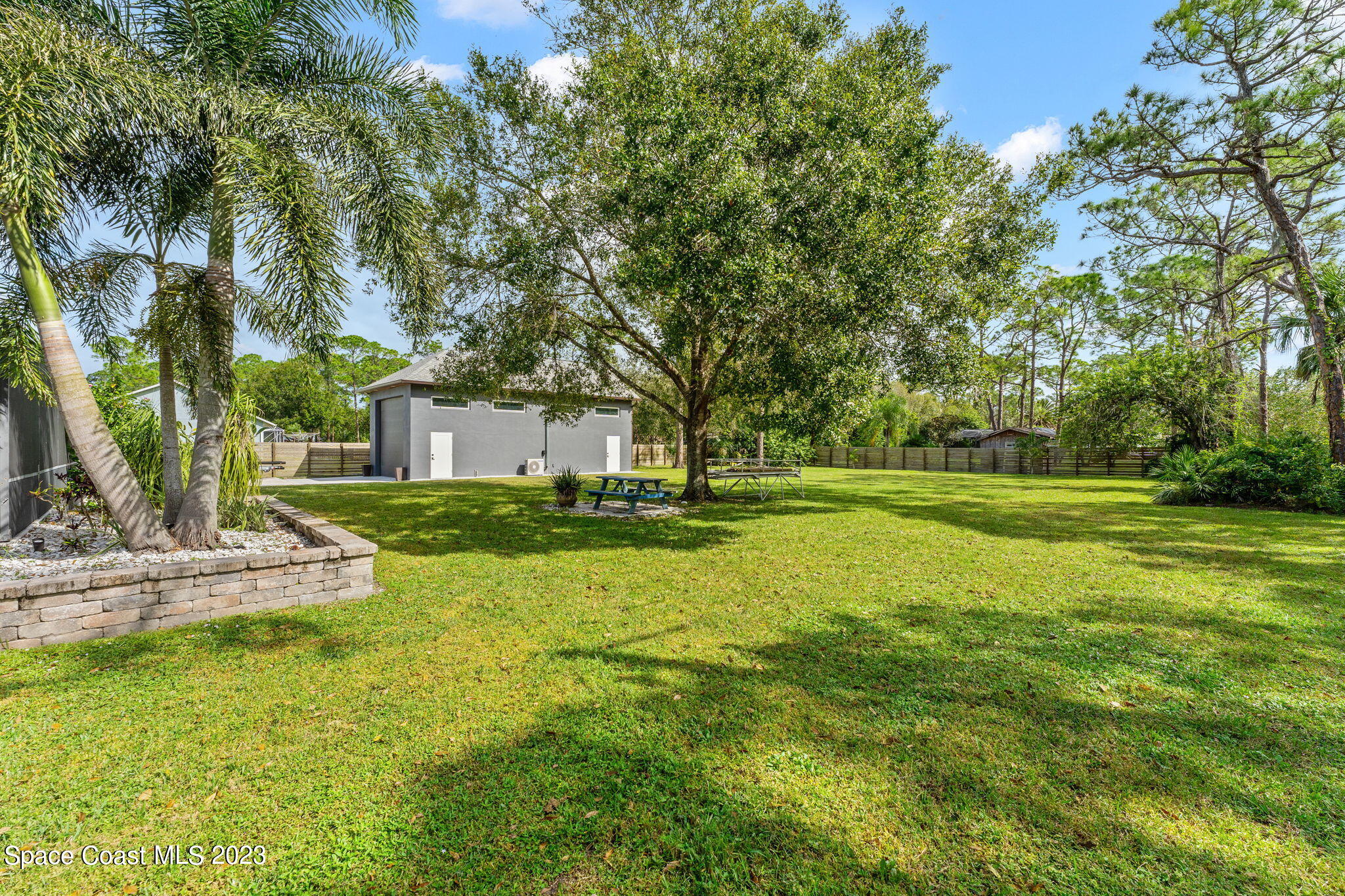 2265 Keystone Avenue