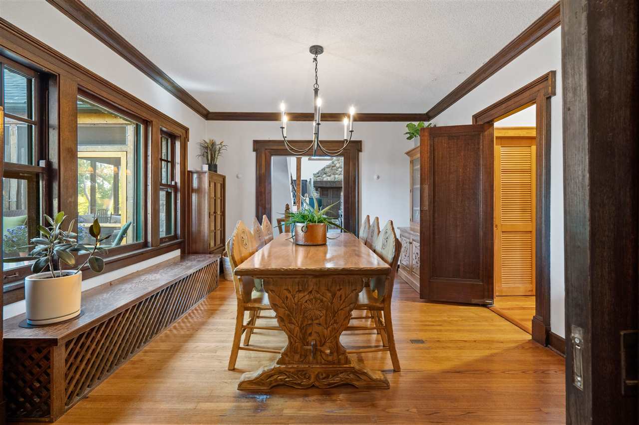 2075 Cottage Glen Rd SE