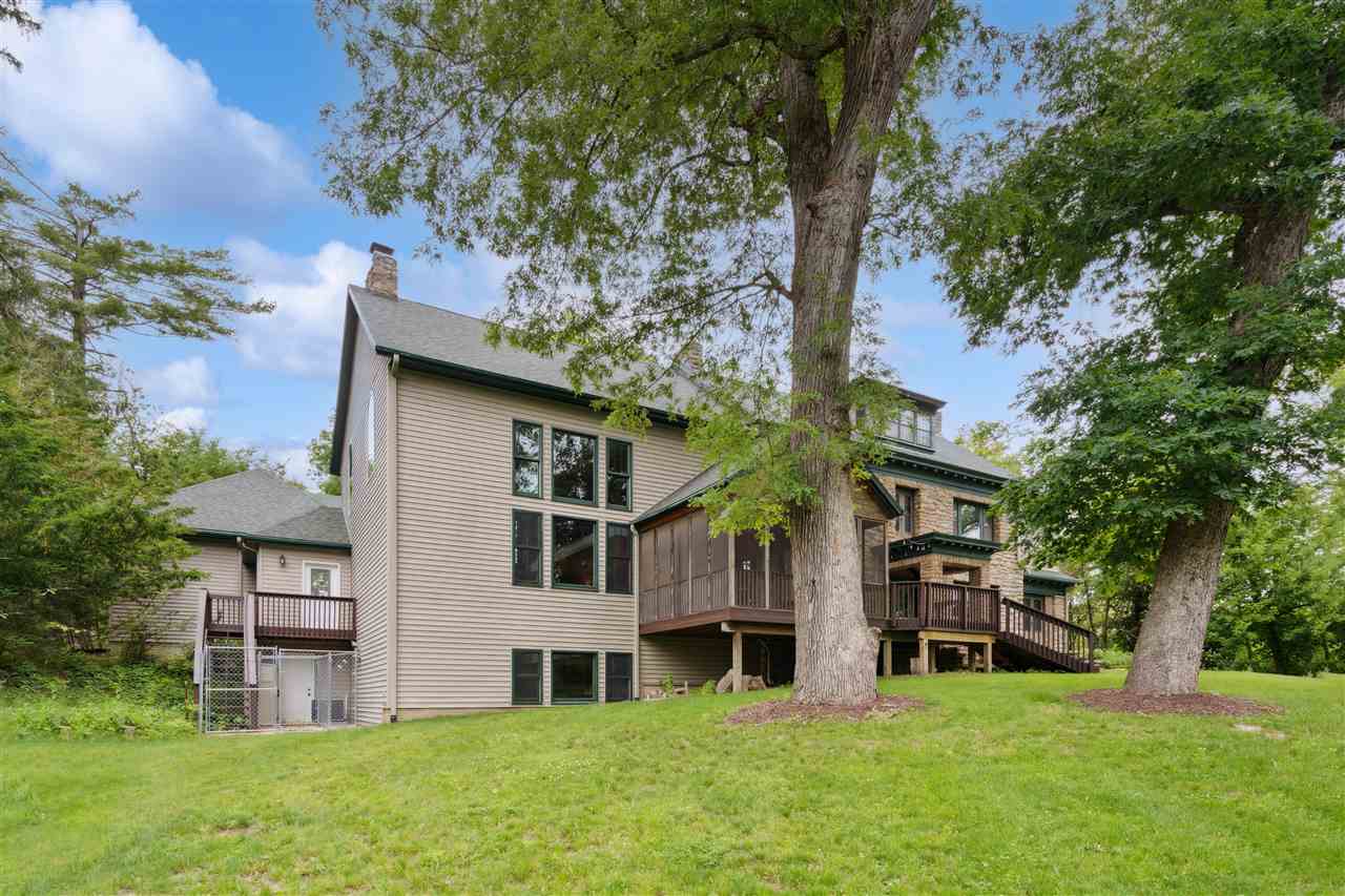 2075 Cottage Glen Rd SE