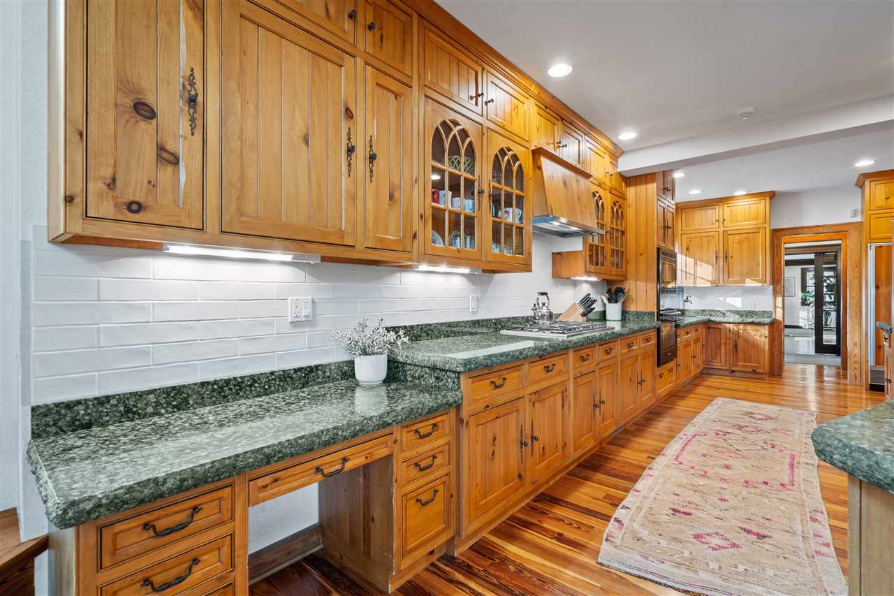 2075 Cottage Glen Rd SE