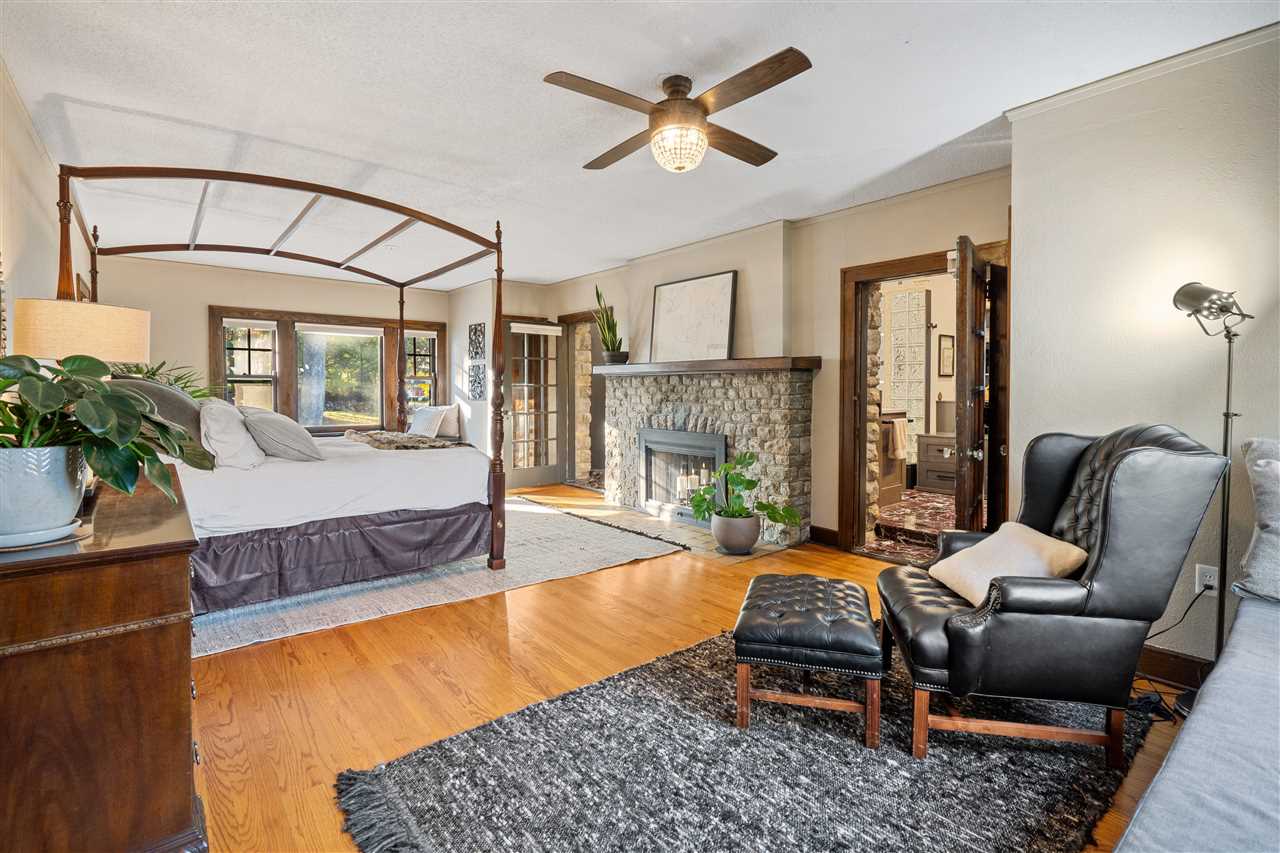 2075 Cottage Glen Rd SE