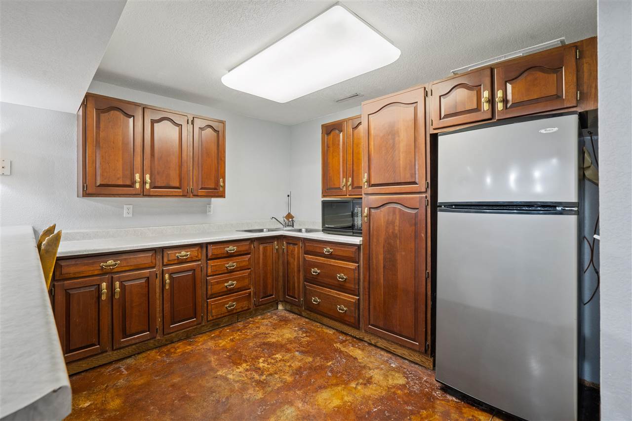 2075 Cottage Glen Rd SE