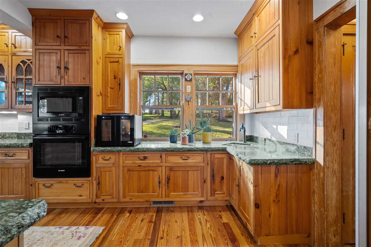 2075 Cottage Glen Rd SE