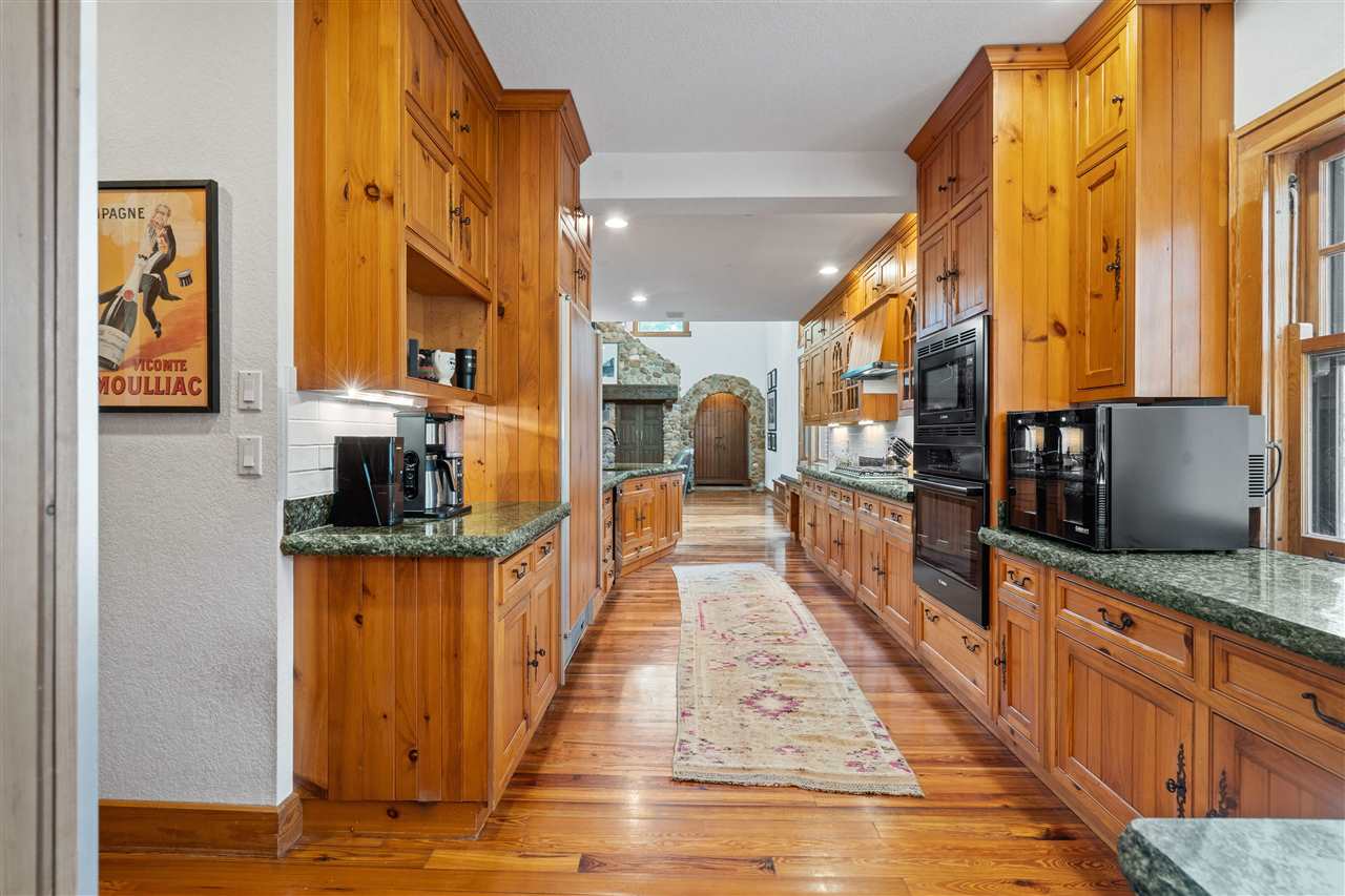 2075 Cottage Glen Rd SE