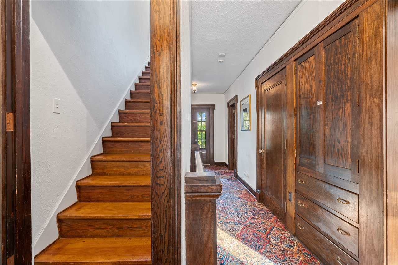 2075 Cottage Glen Rd SE