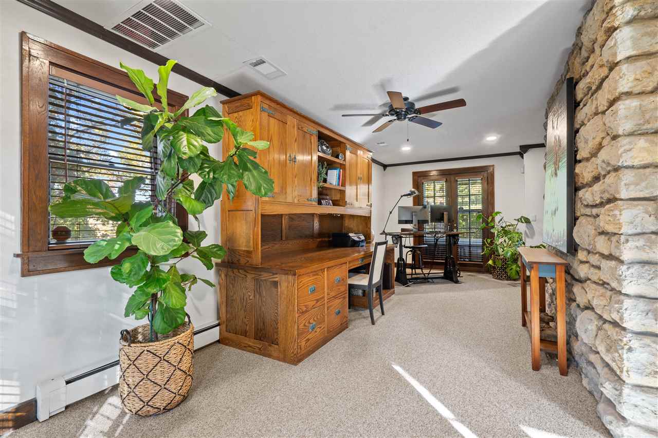 2075 Cottage Glen Rd SE