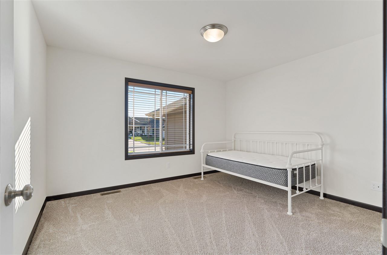 3508 Bluebird Dr. SW