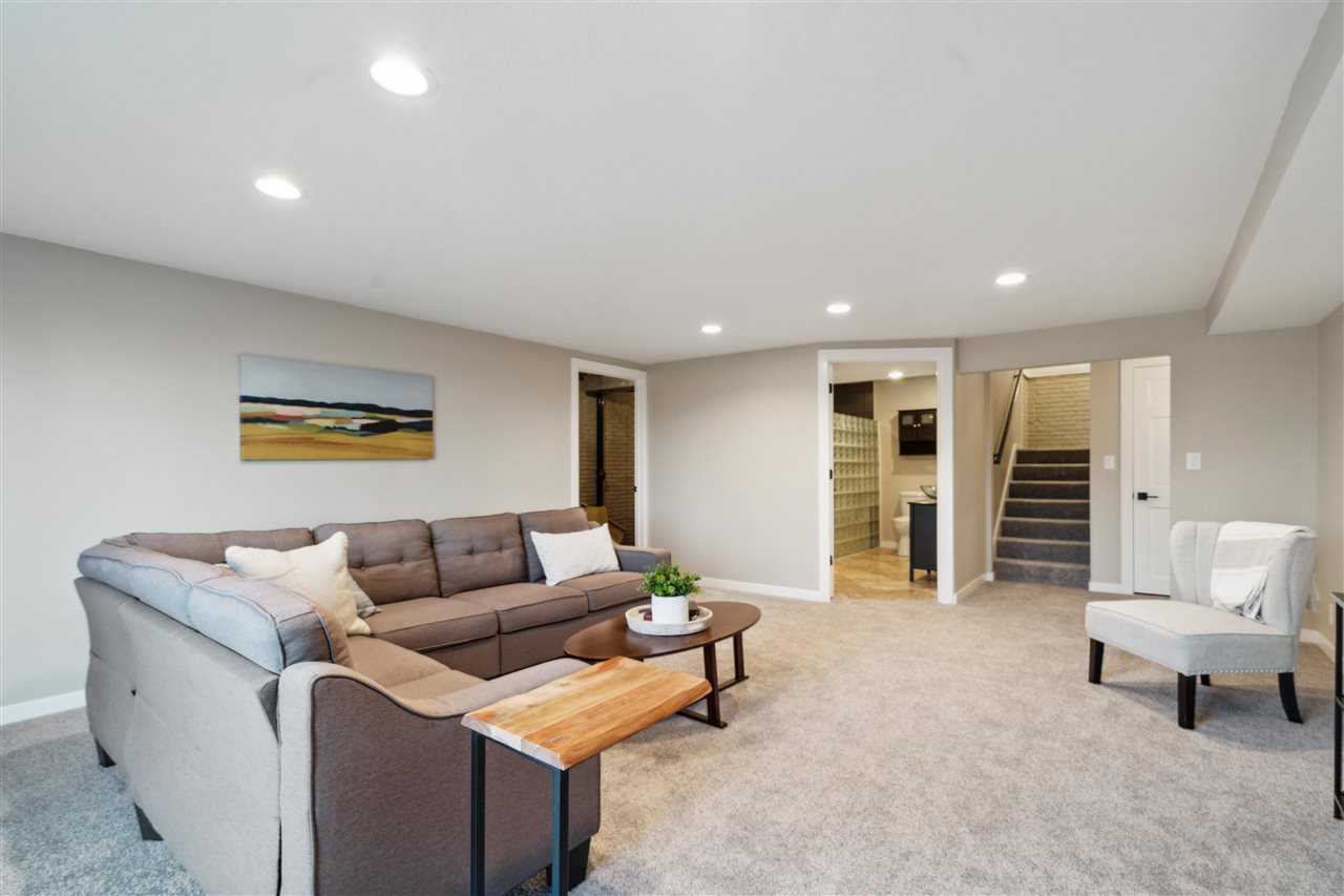 624 Carroll Dr. SE