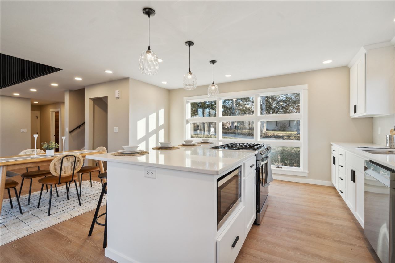 624 Carroll Dr. SE