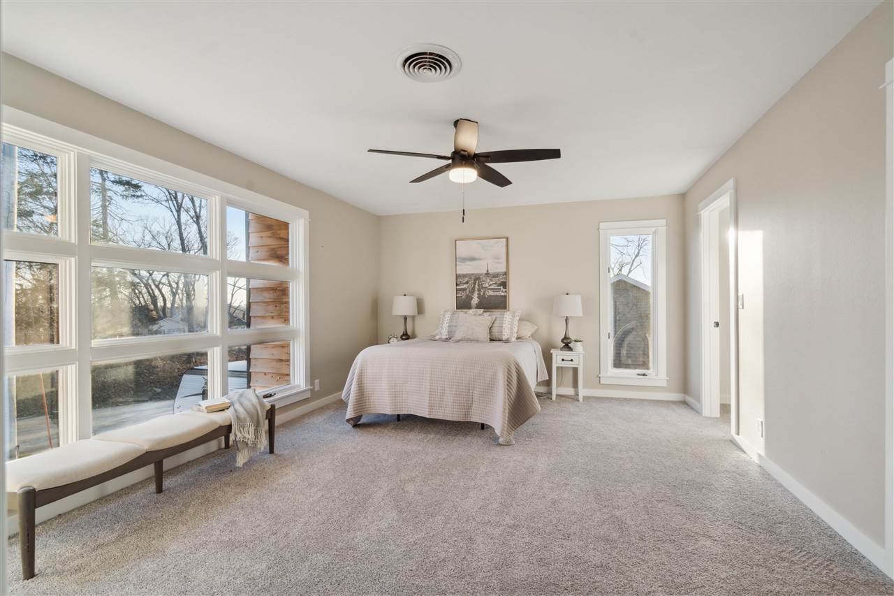 624 Carroll Dr. SE