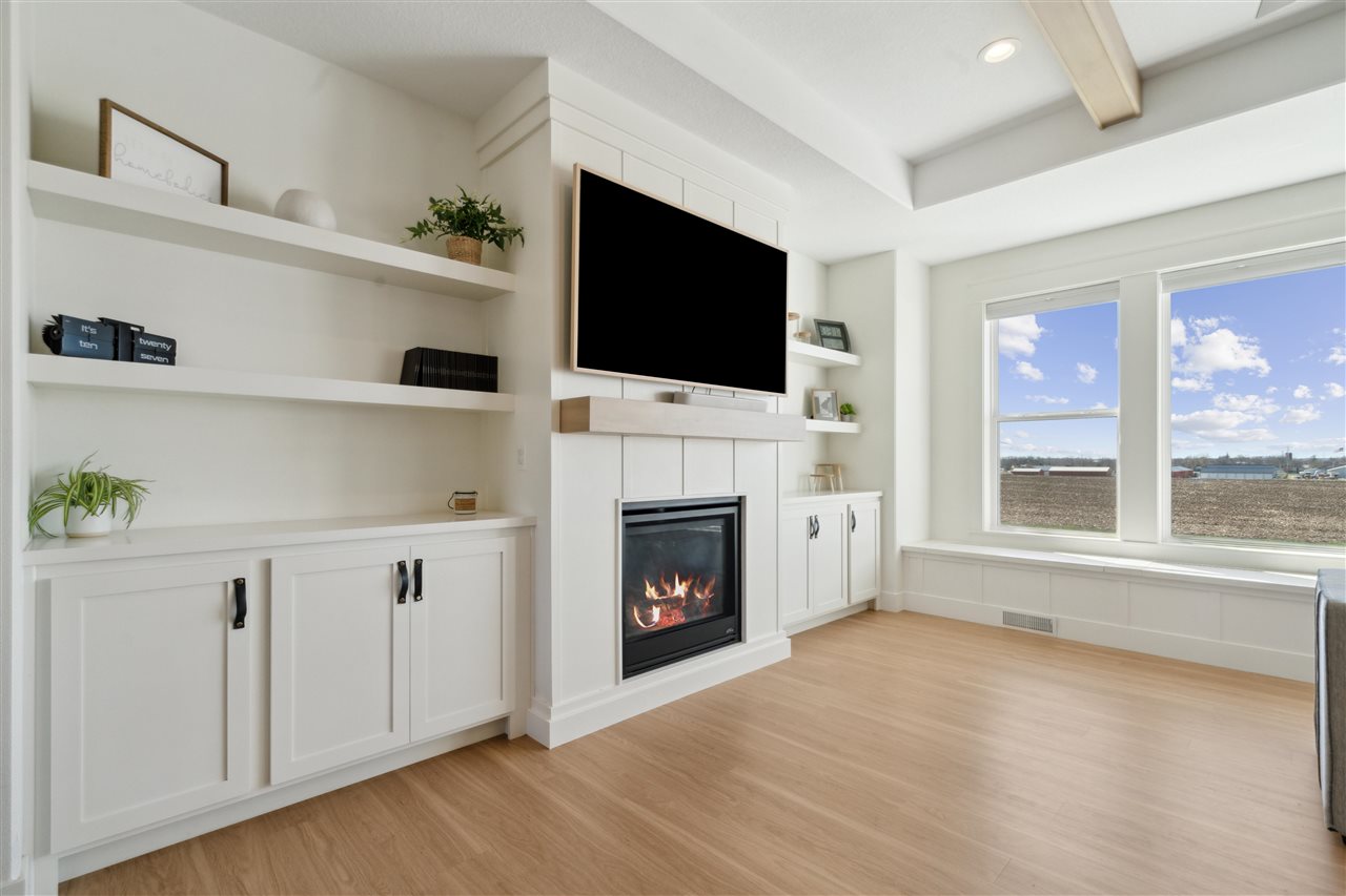 313 Heartland St