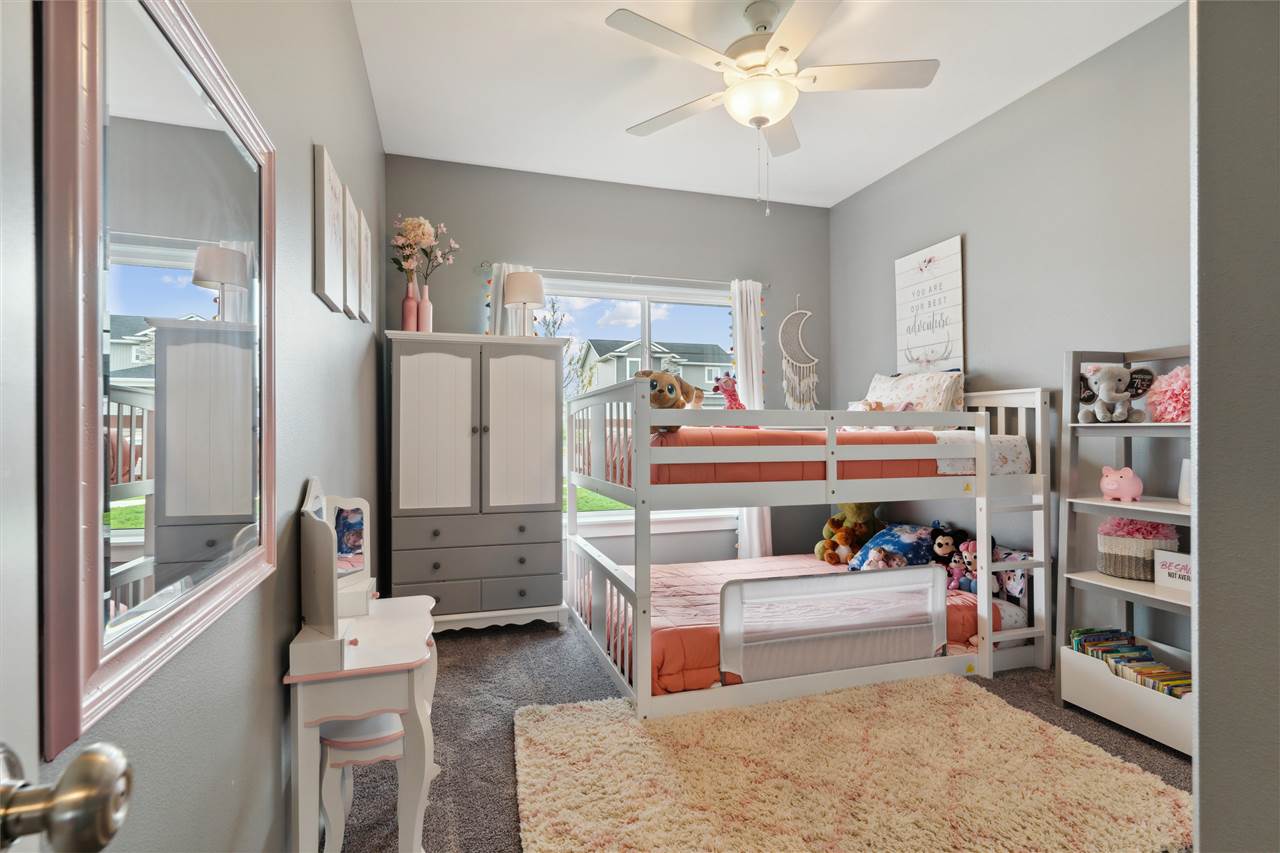 1002 Thomas Circle