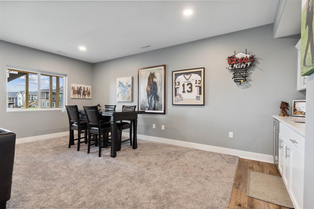 1002 Thomas Circle