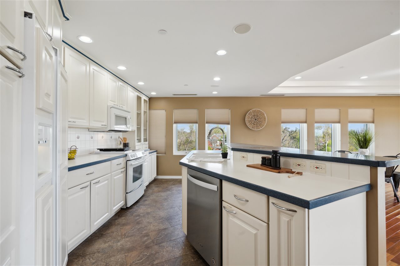 111 Cottage Grove Ave SE Unit: 402