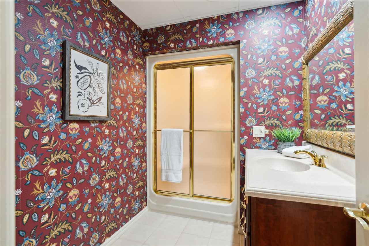 111 Cottage Grove Ave SE Unit: 402
