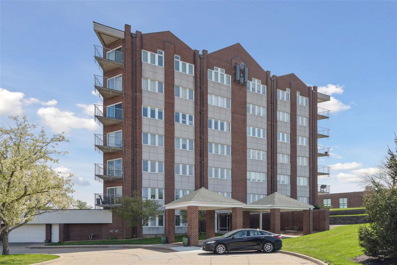 111 Cottage Grove Ave SE Unit: 402