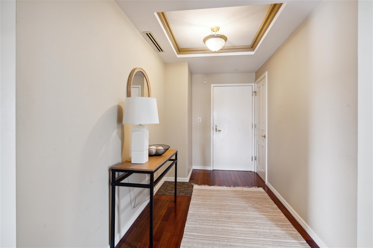 111 Cottage Grove Ave SE Unit: 402