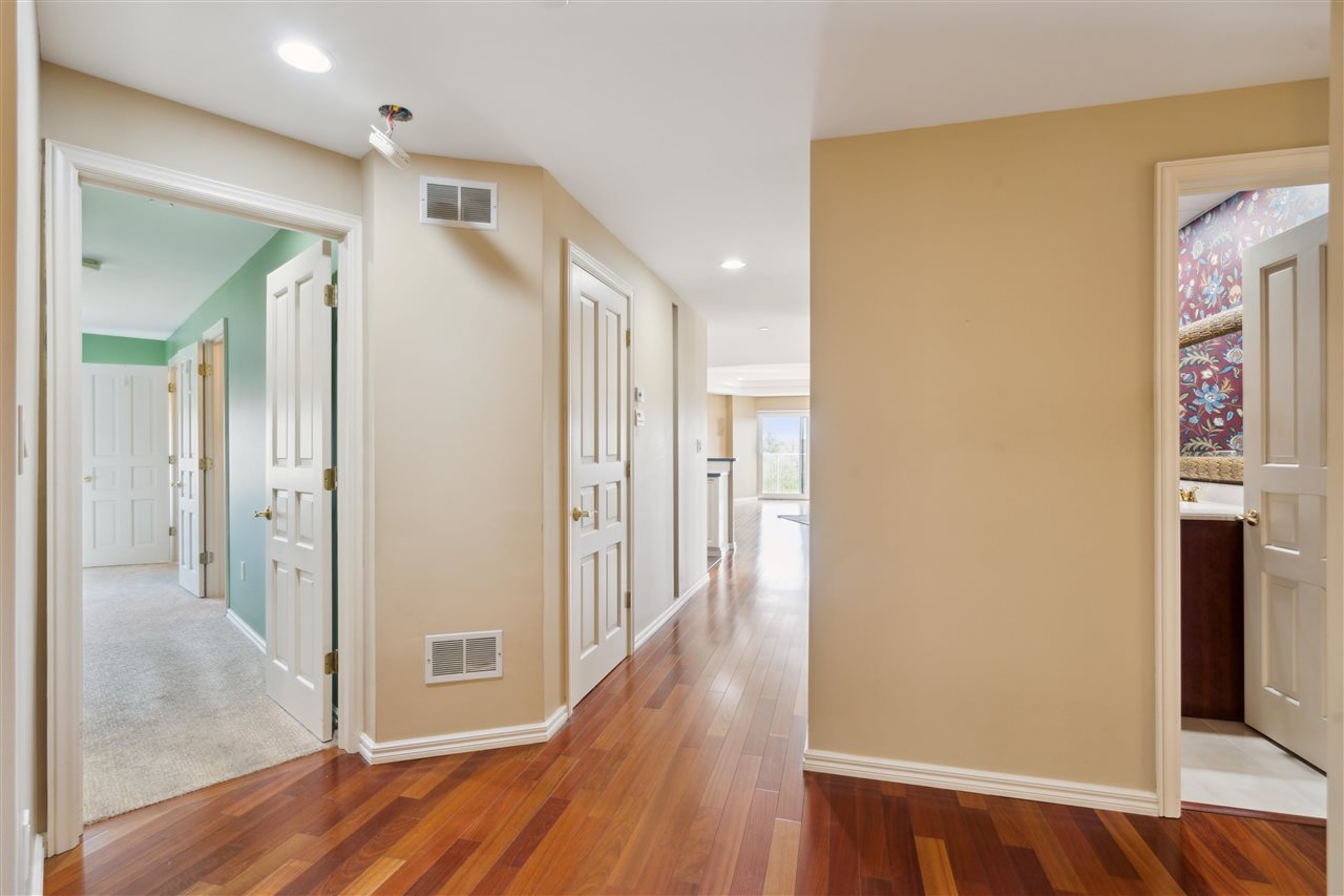 111 Cottage Grove Ave SE Unit: 402