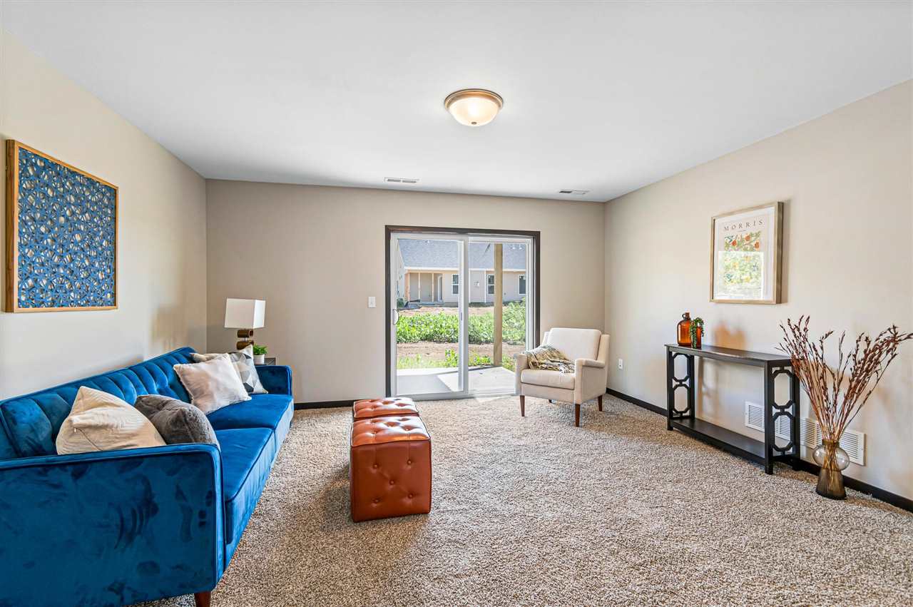 321-517 Chloe Dr