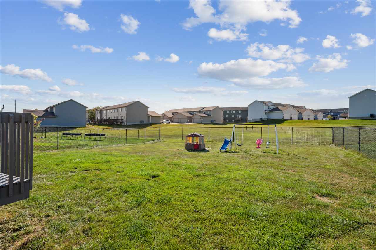 183 Woodstone Ln SW